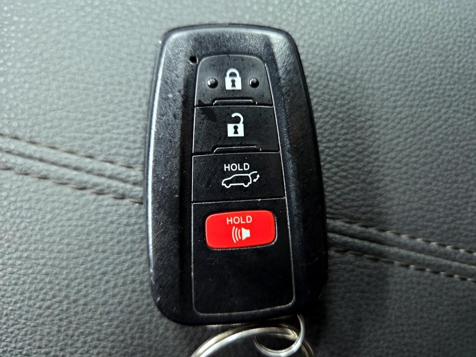 2024 Toyota RAV4 XLE Premium - Photo 24