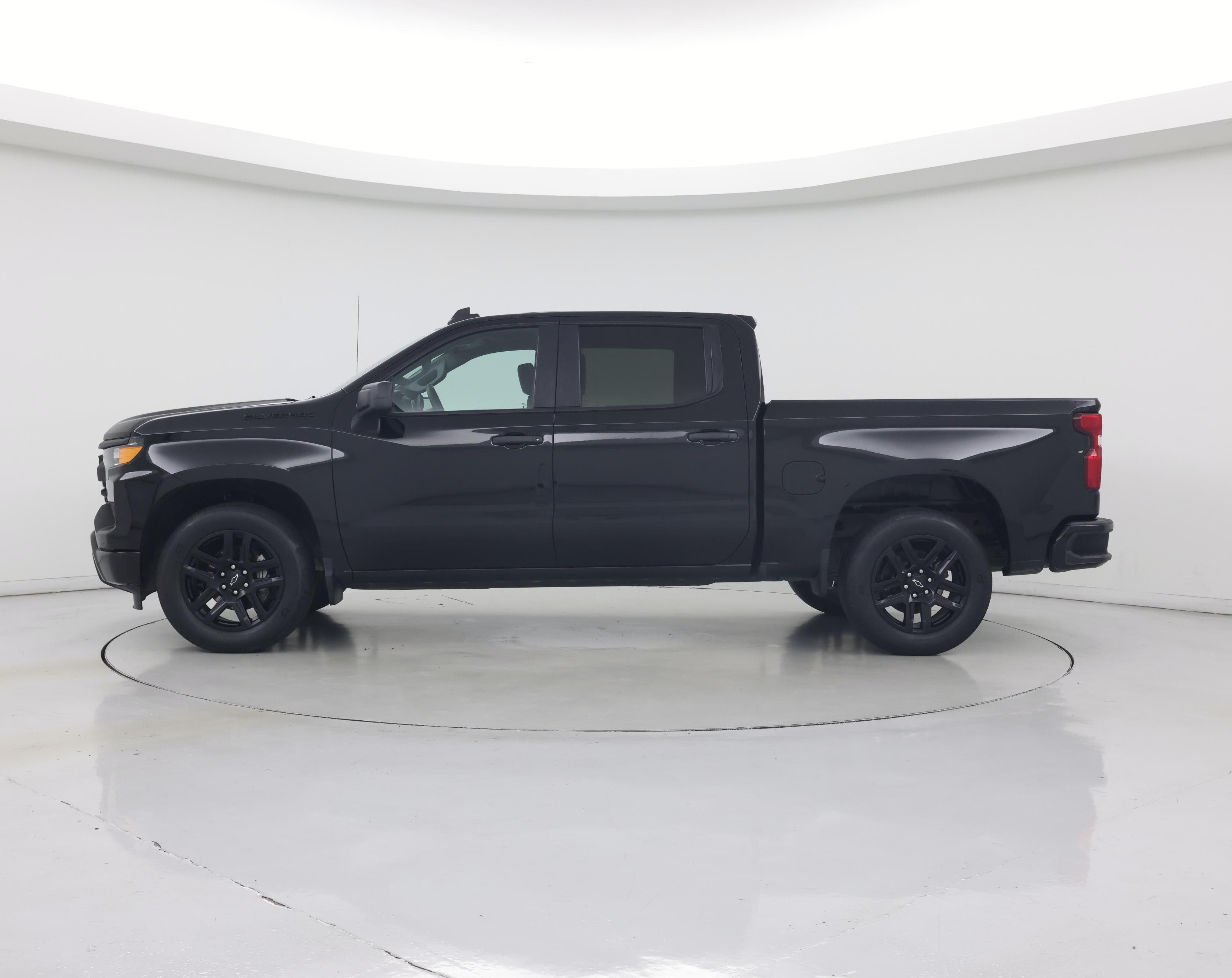 Thumbnail: 2023 Chevrolet Silverado 1500 - 3