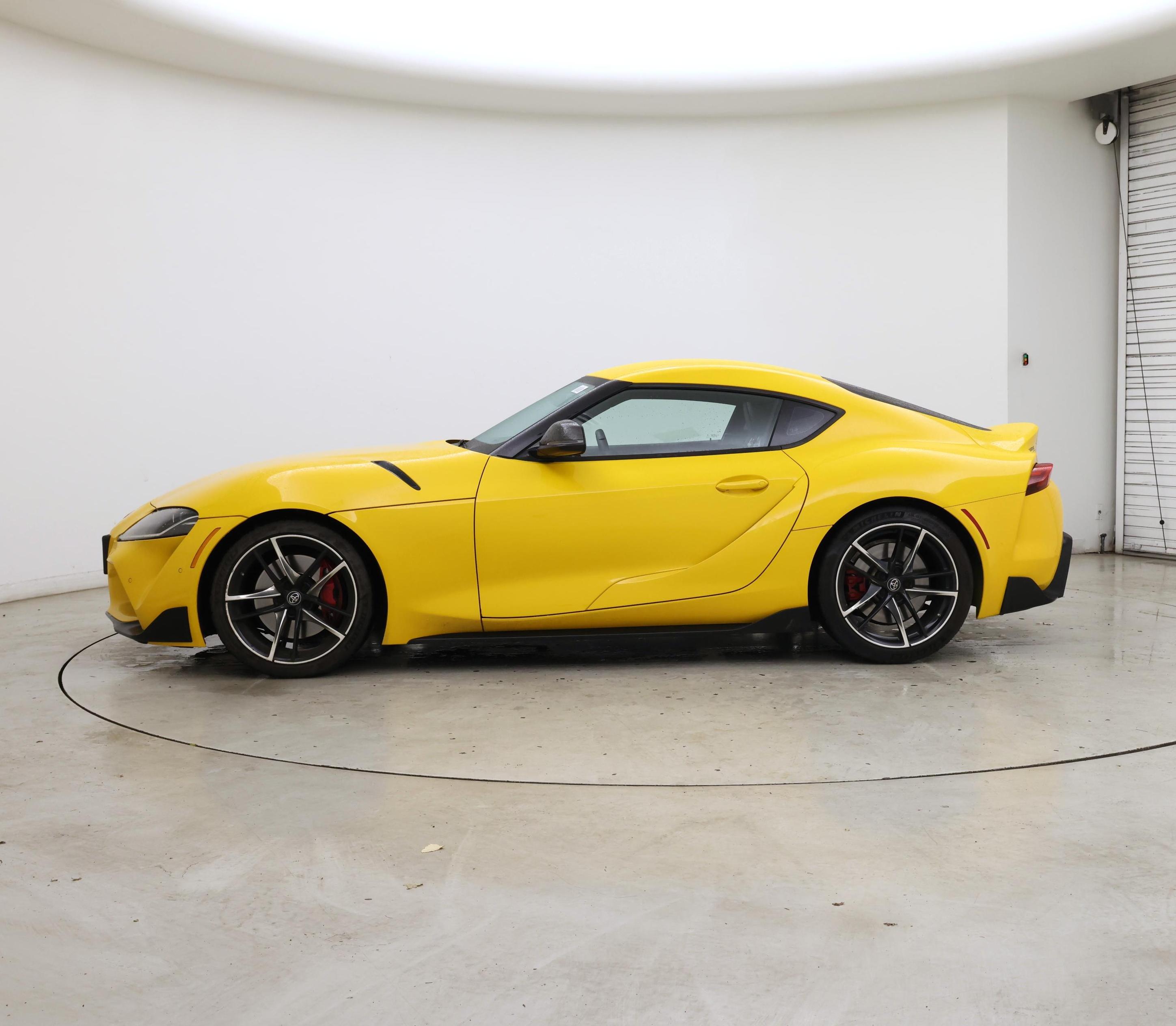 Thumbnail: 2020 Toyota Supra - 3
