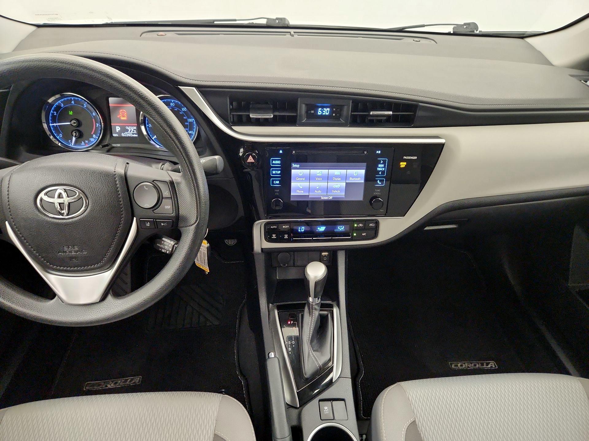 Thumbnail: 2017 Toyota Corolla - 9