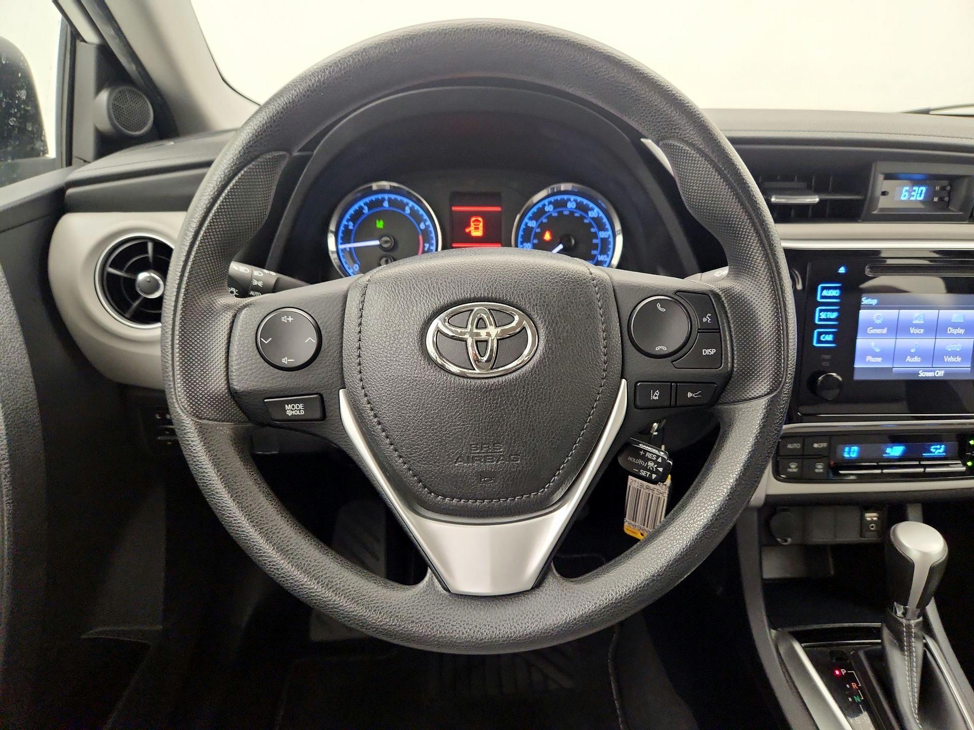 Thumbnail: 2017 Toyota Corolla - 10