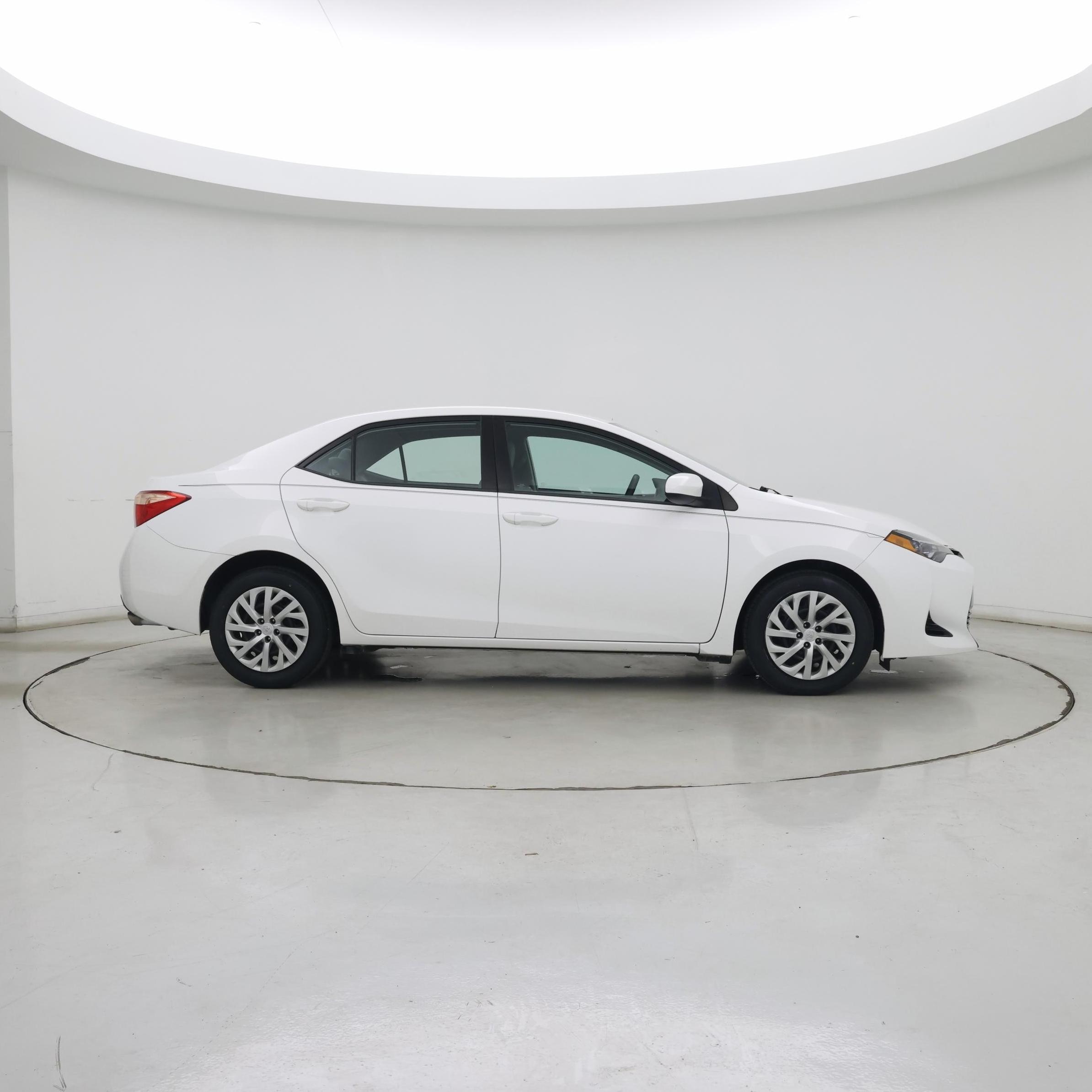 Thumbnail: 2017 Toyota Corolla - 7
