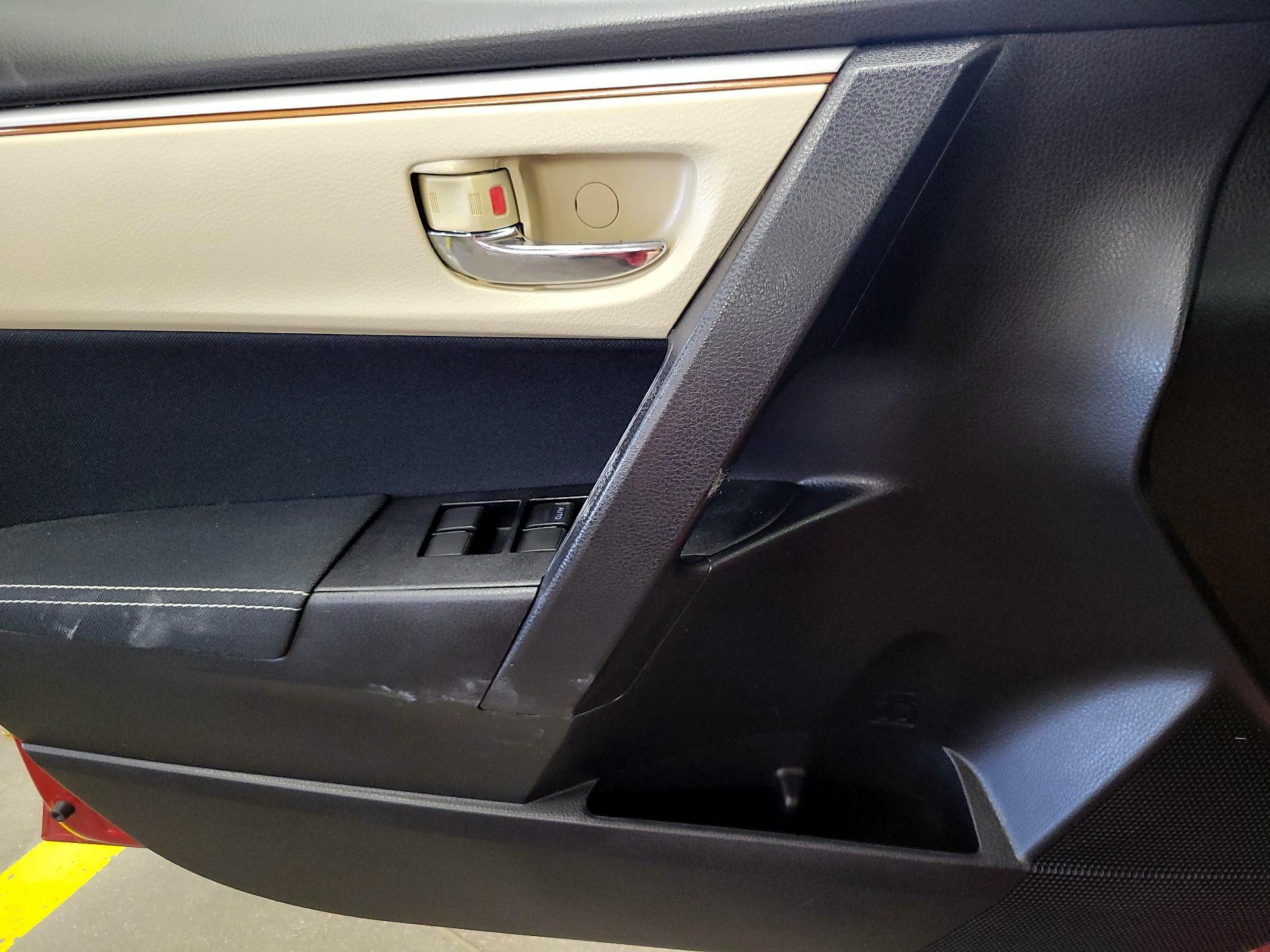 Thumbnail: 2016 Toyota Corolla - 12