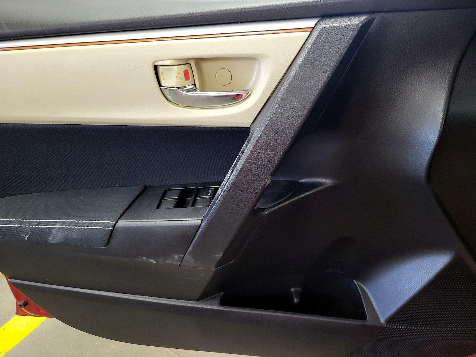 2016 Toyota Corolla LE Plus - Photo 13