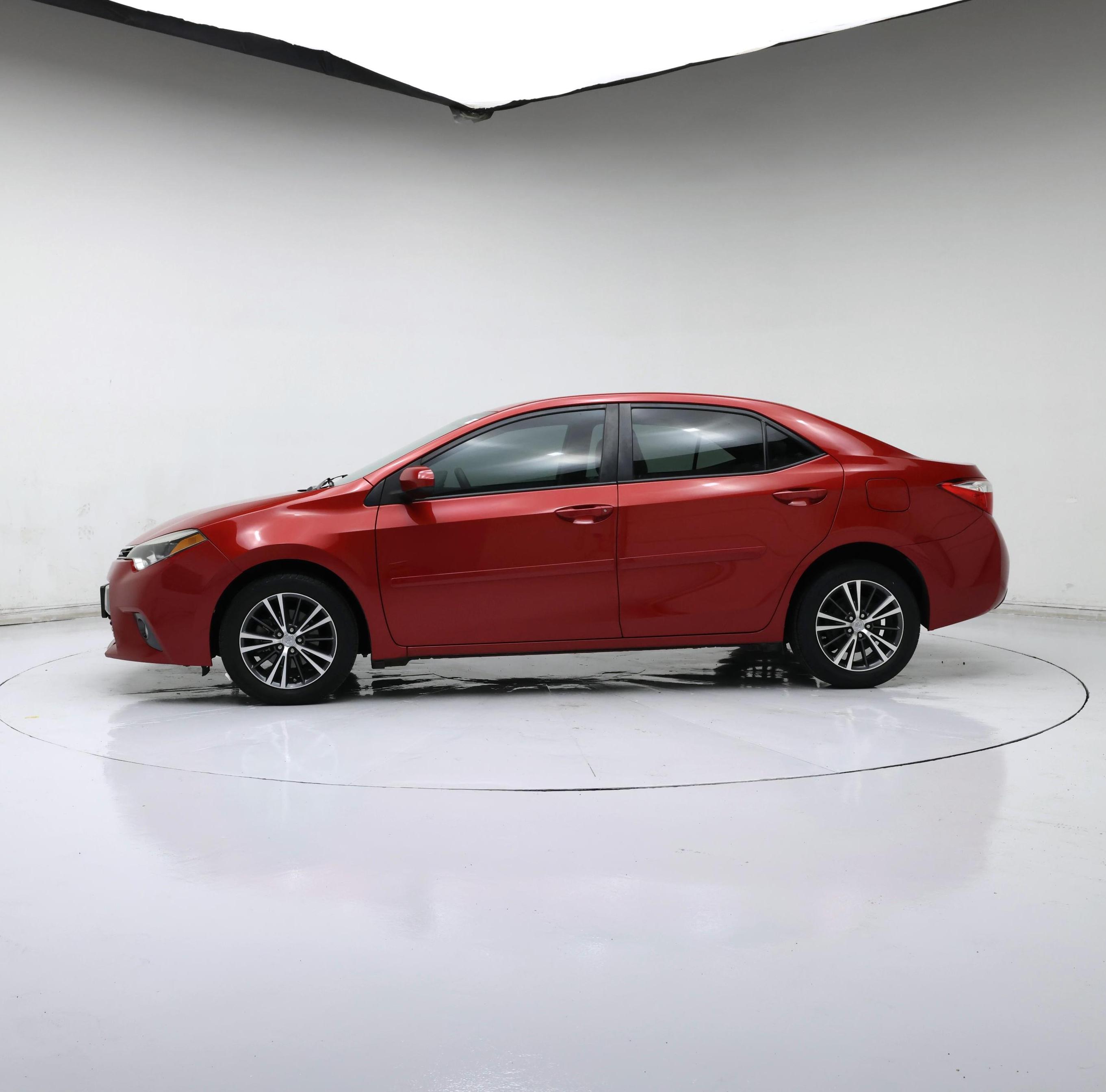 Thumbnail: 2016 Toyota Corolla - 3