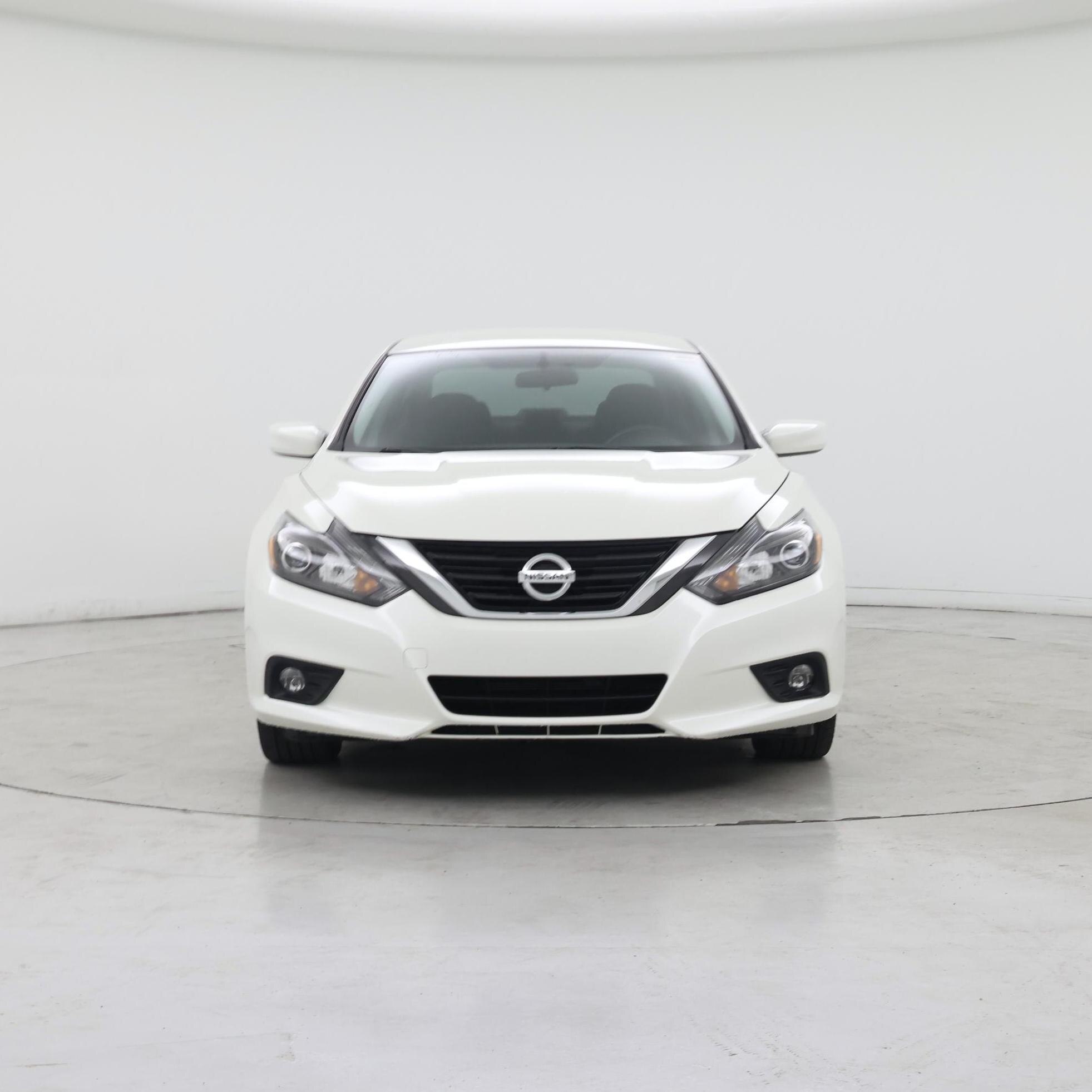 Thumbnail: 2016 Nissan Altima - 5