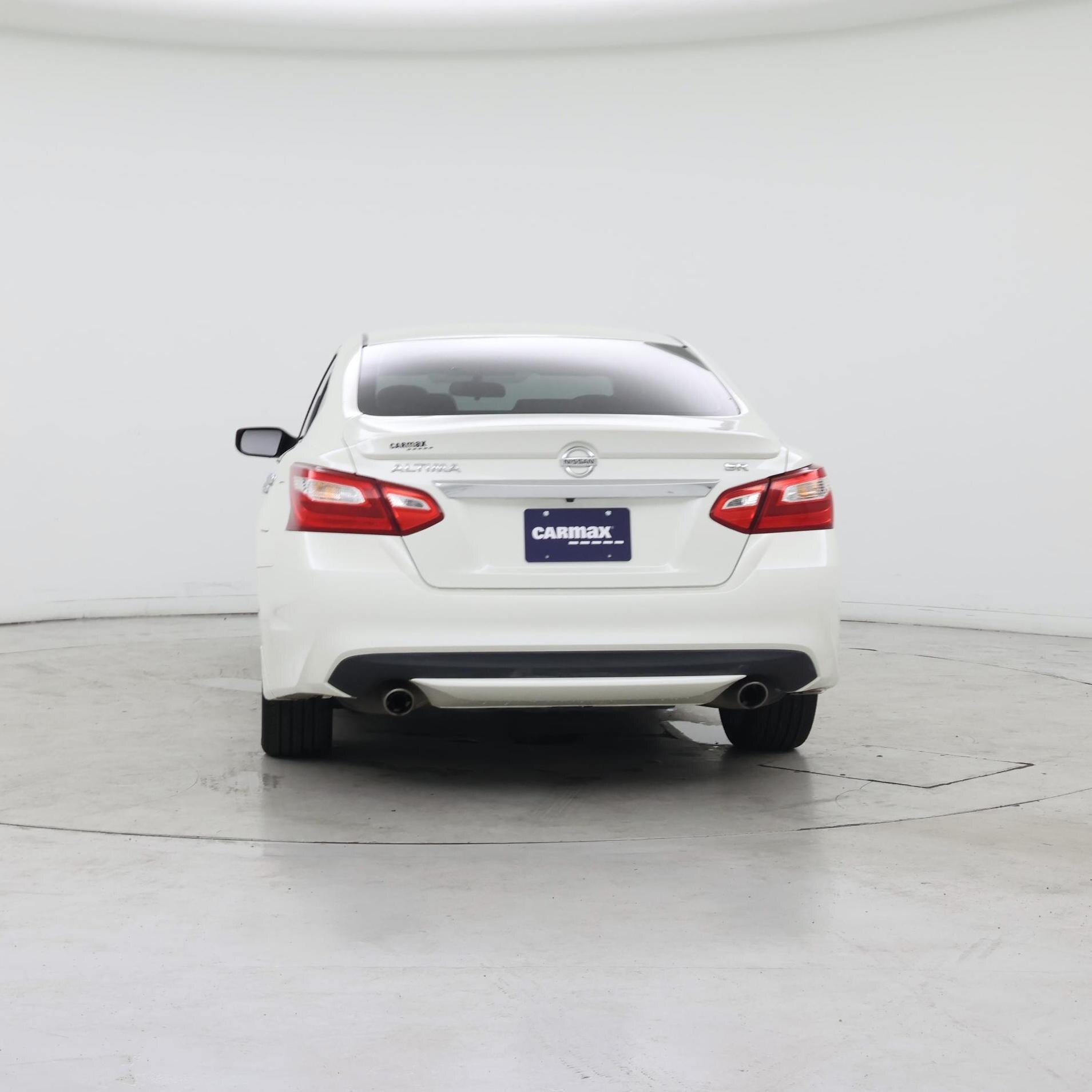Thumbnail: 2016 Nissan Altima - 6