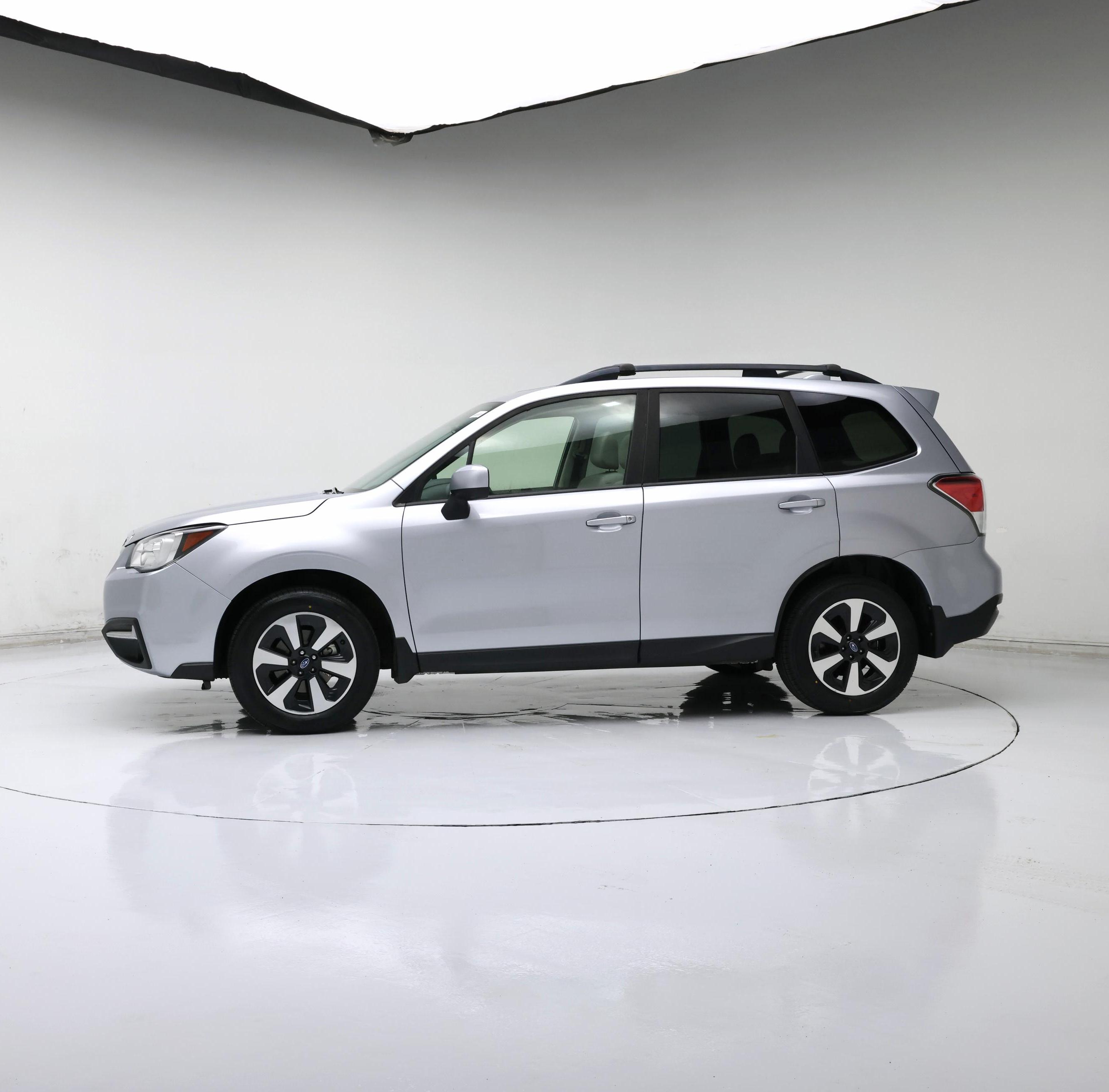 Thumbnail: 2017 Subaru Forester - 3