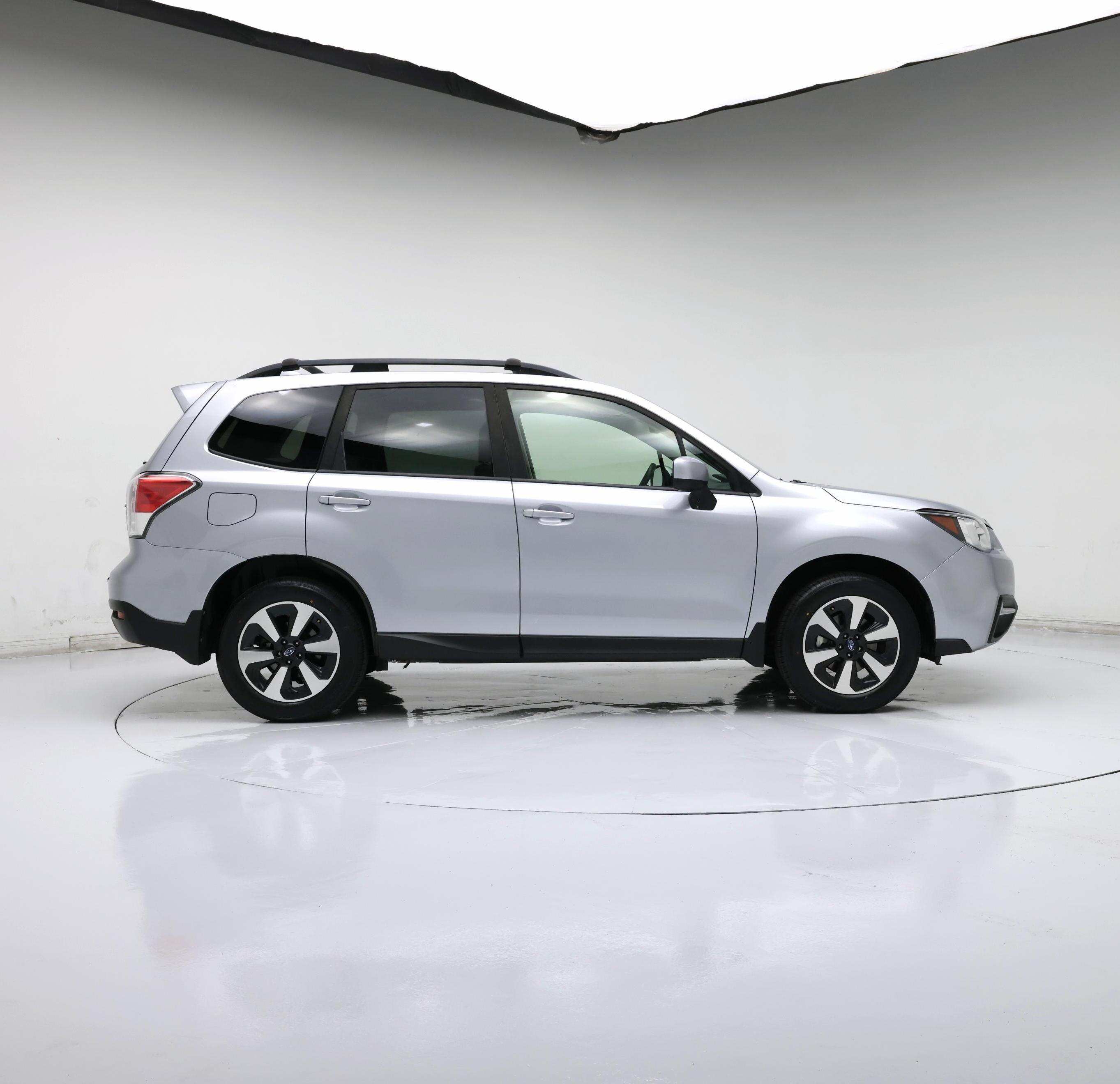 Thumbnail: 2017 Subaru Forester - 7