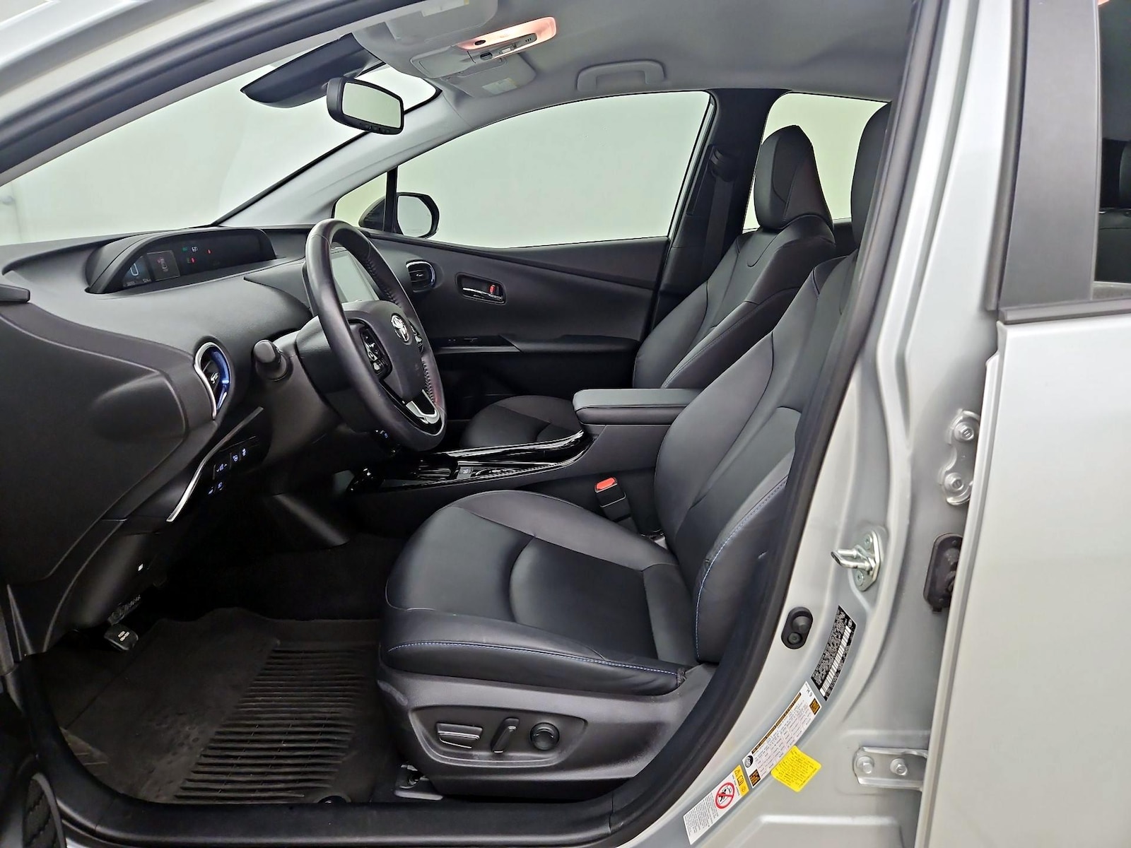 2022 Toyota Prius Limited - Photo 10