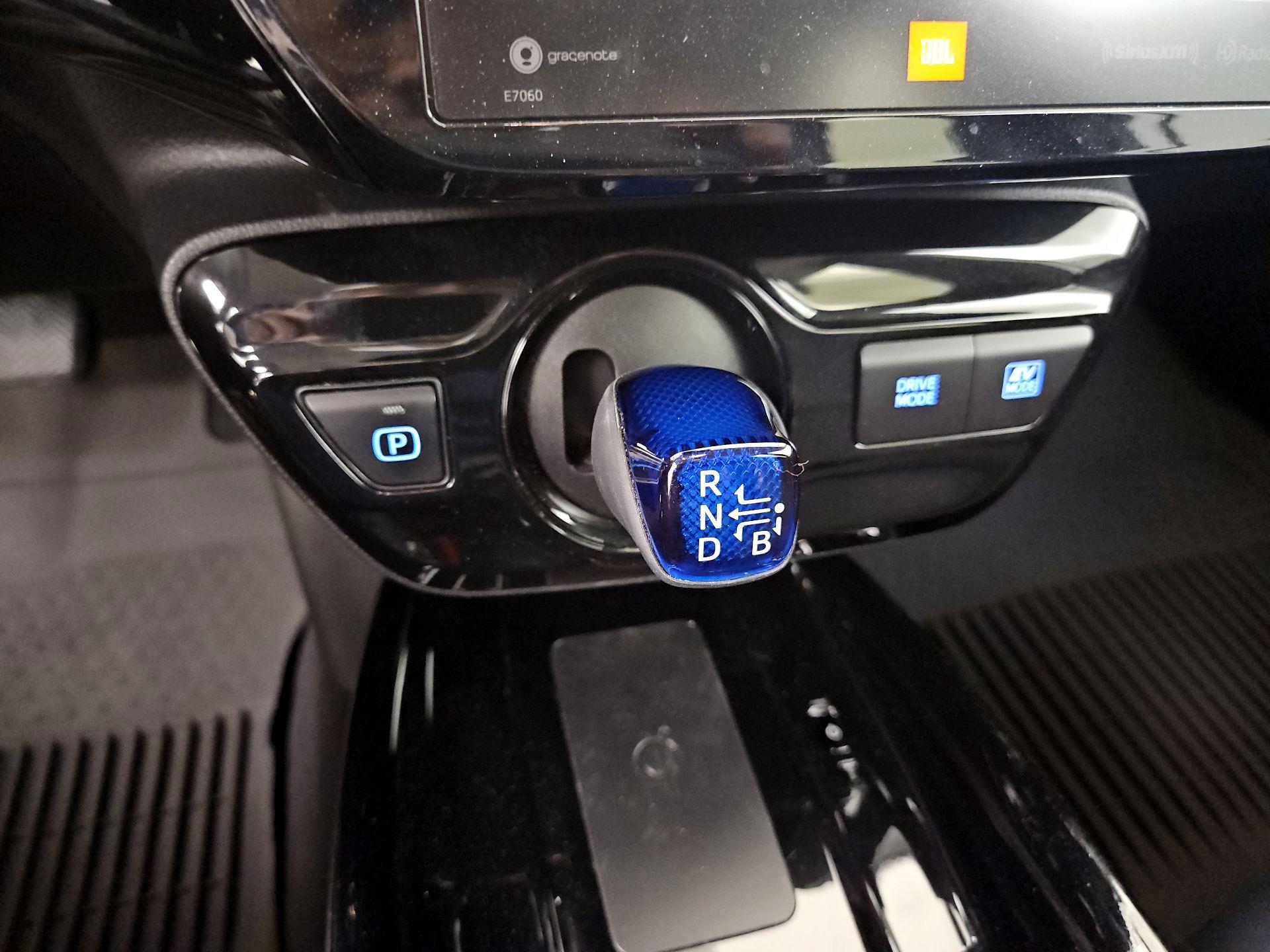 Thumbnail: 2022 Toyota Prius - 16