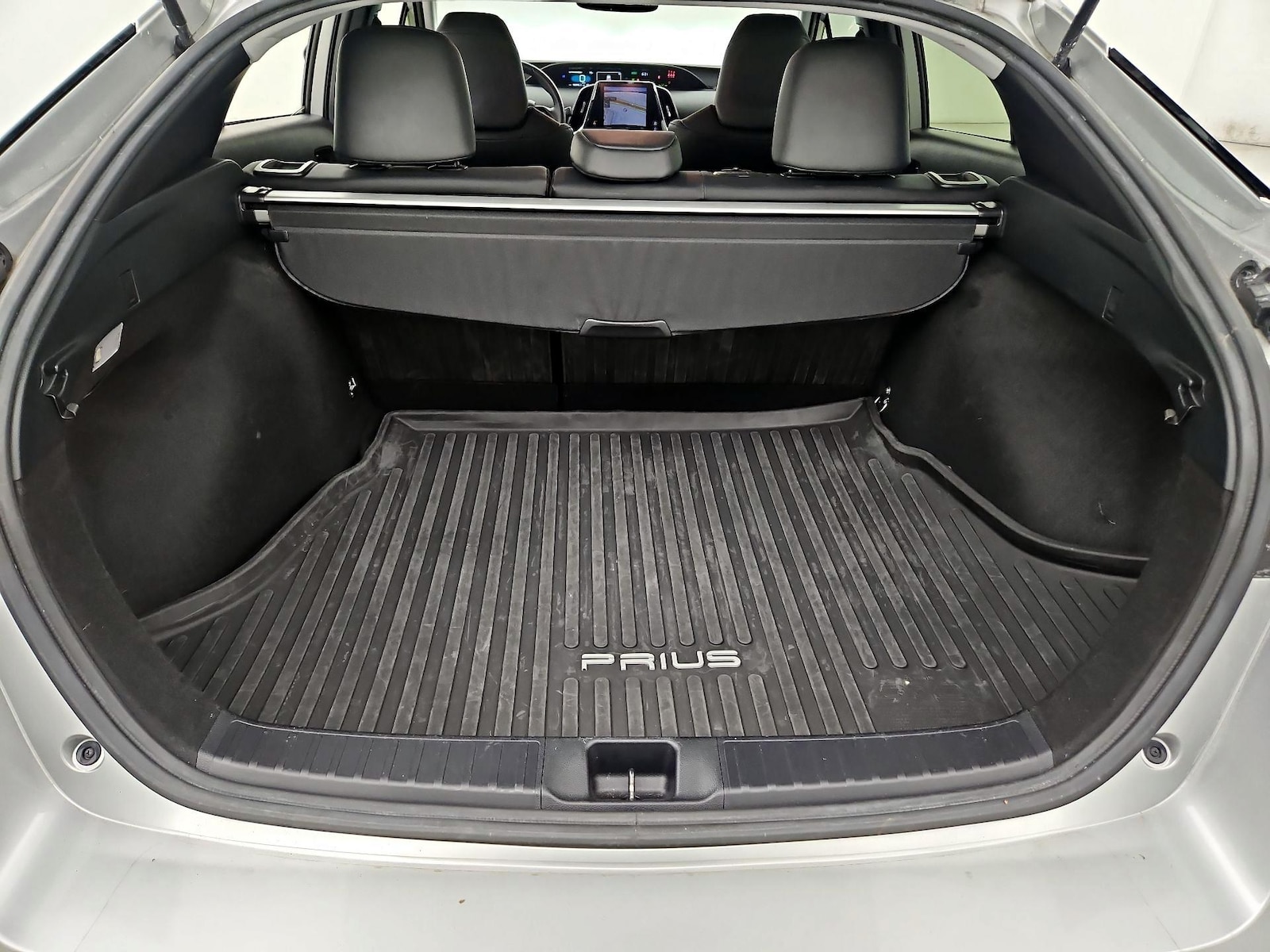 2022 Toyota Prius Limited - Photo 20