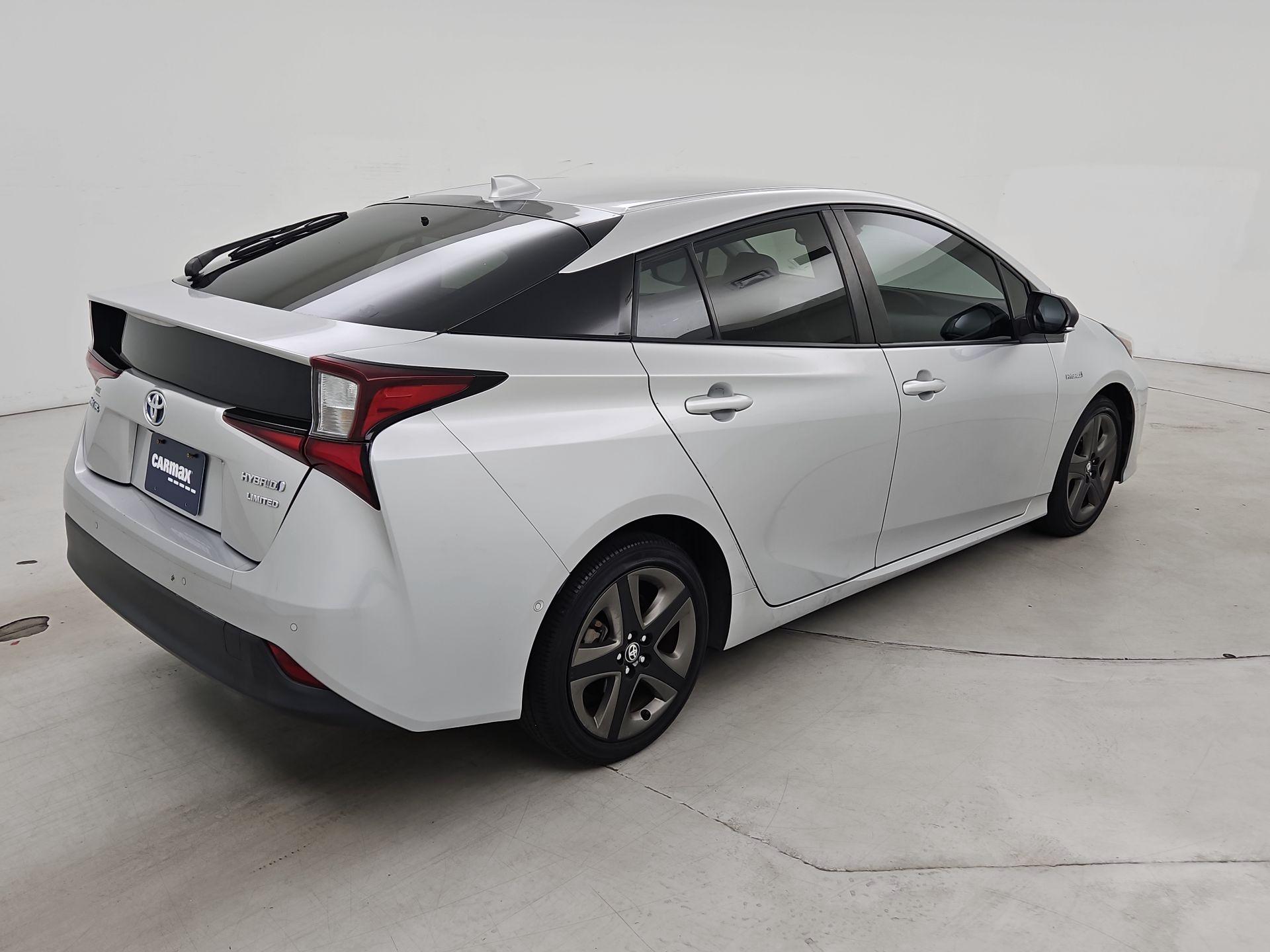 Thumbnail: 2022 Toyota Prius - 5