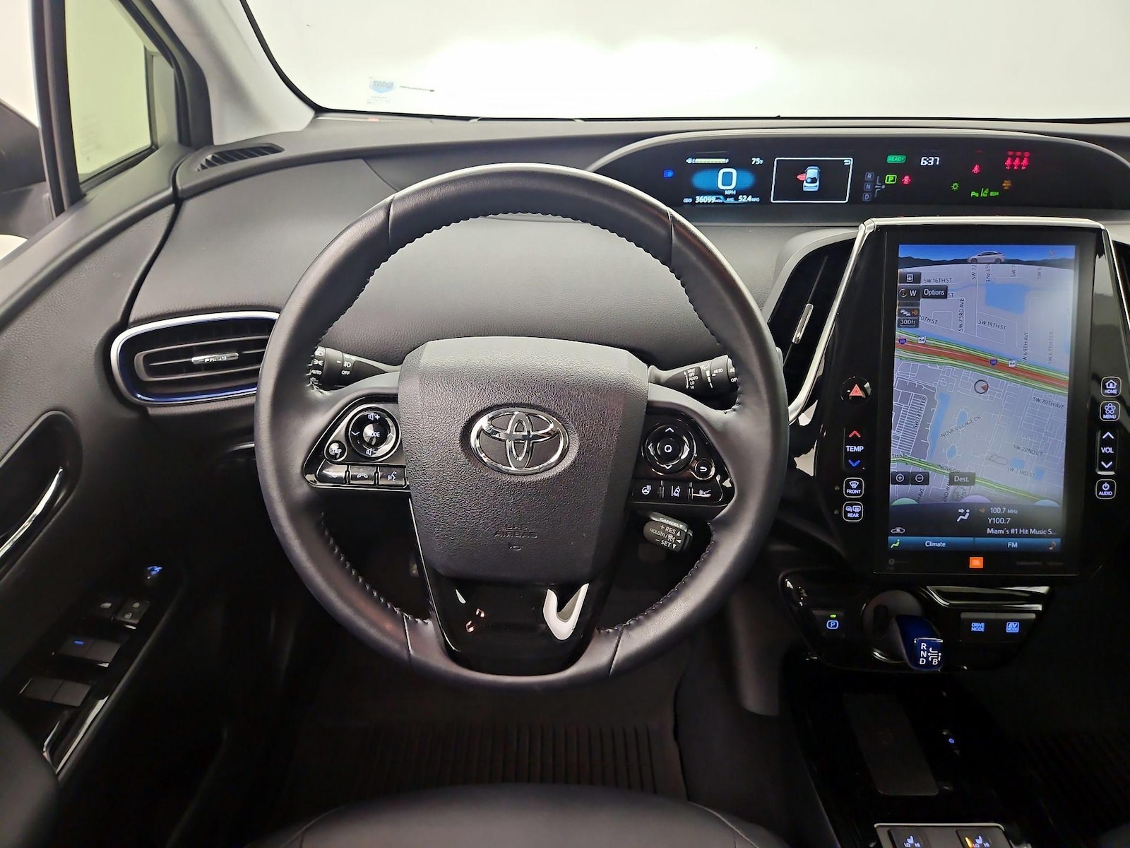 2022 Toyota Prius Limited - Photo 9