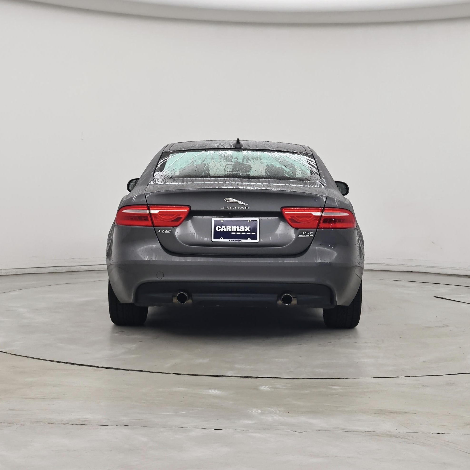 Thumbnail: 2017 Jaguar XE - 6