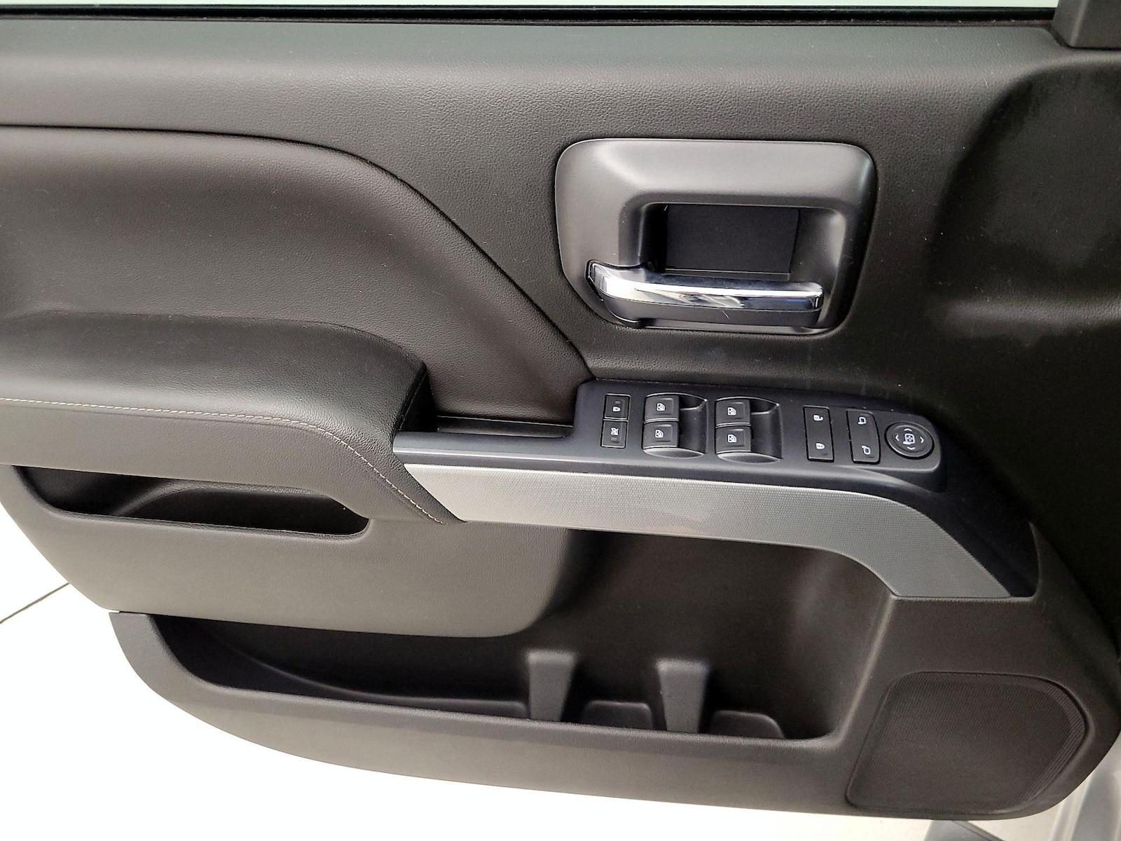 2018 Chevrolet Silverado 1500 LT Z71 - Photo 13