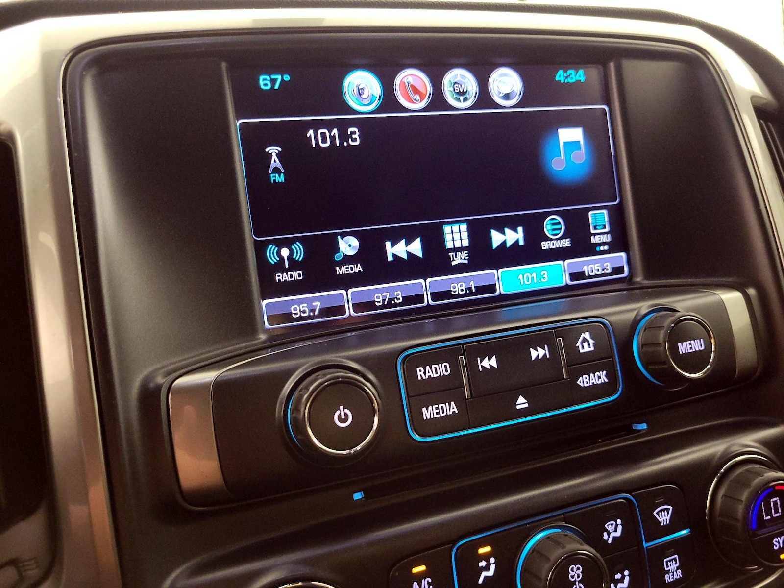 2018 Chevrolet Silverado 1500 LT Z71 - Photo 16
