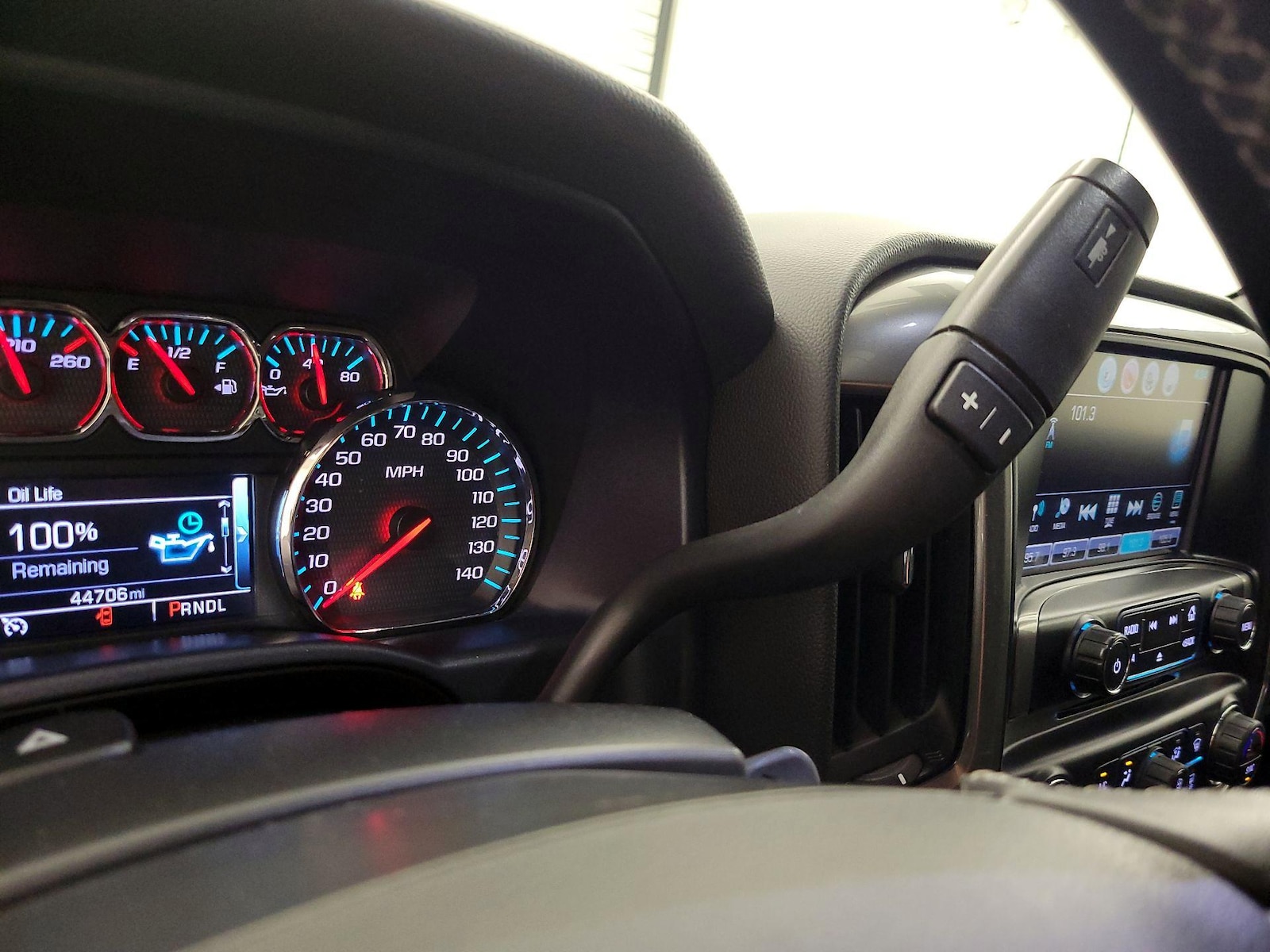 2018 Chevrolet Silverado 1500 LT Z71 - Photo 18