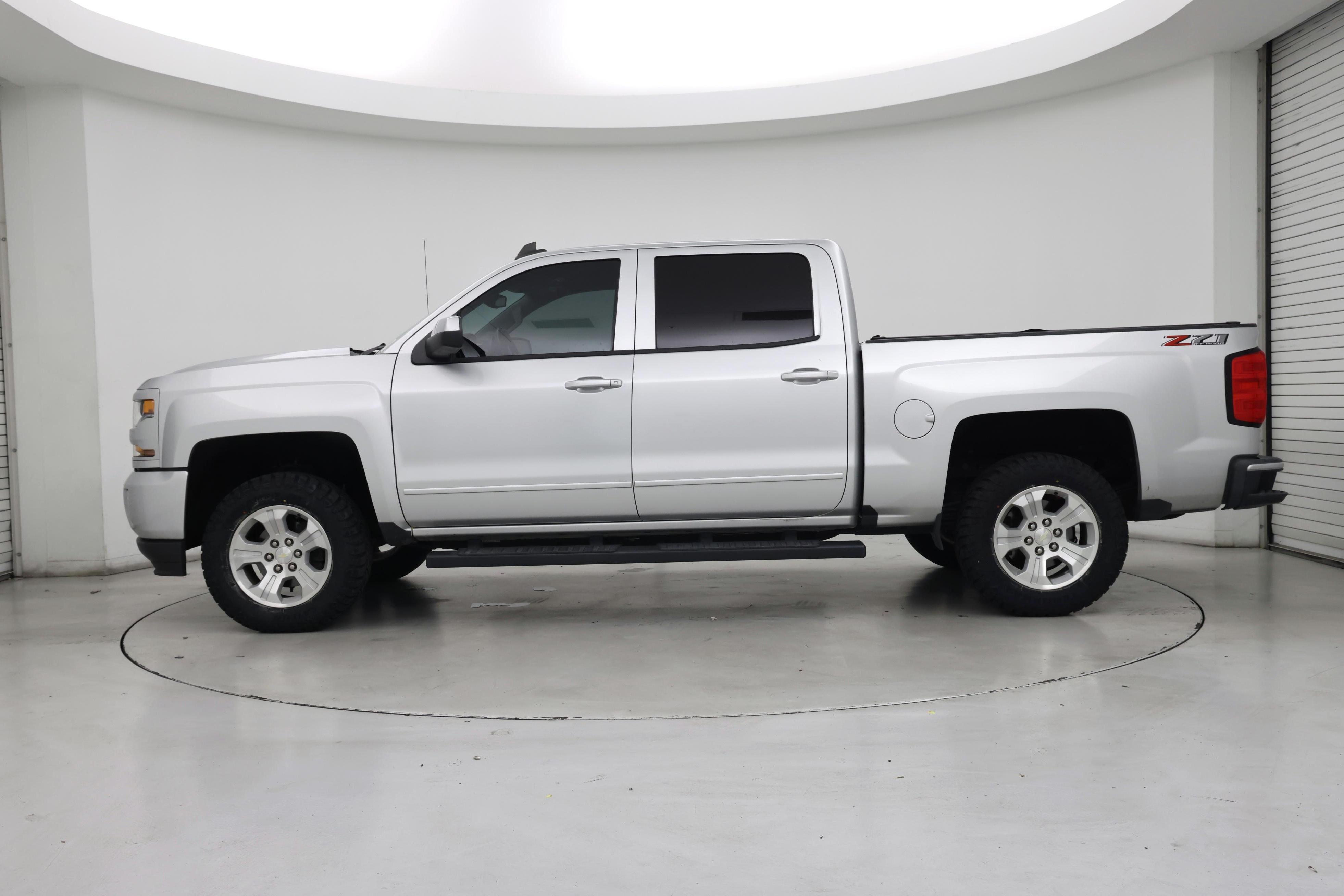 Thumbnail: 2018 Chevrolet Silverado 1500 - 3