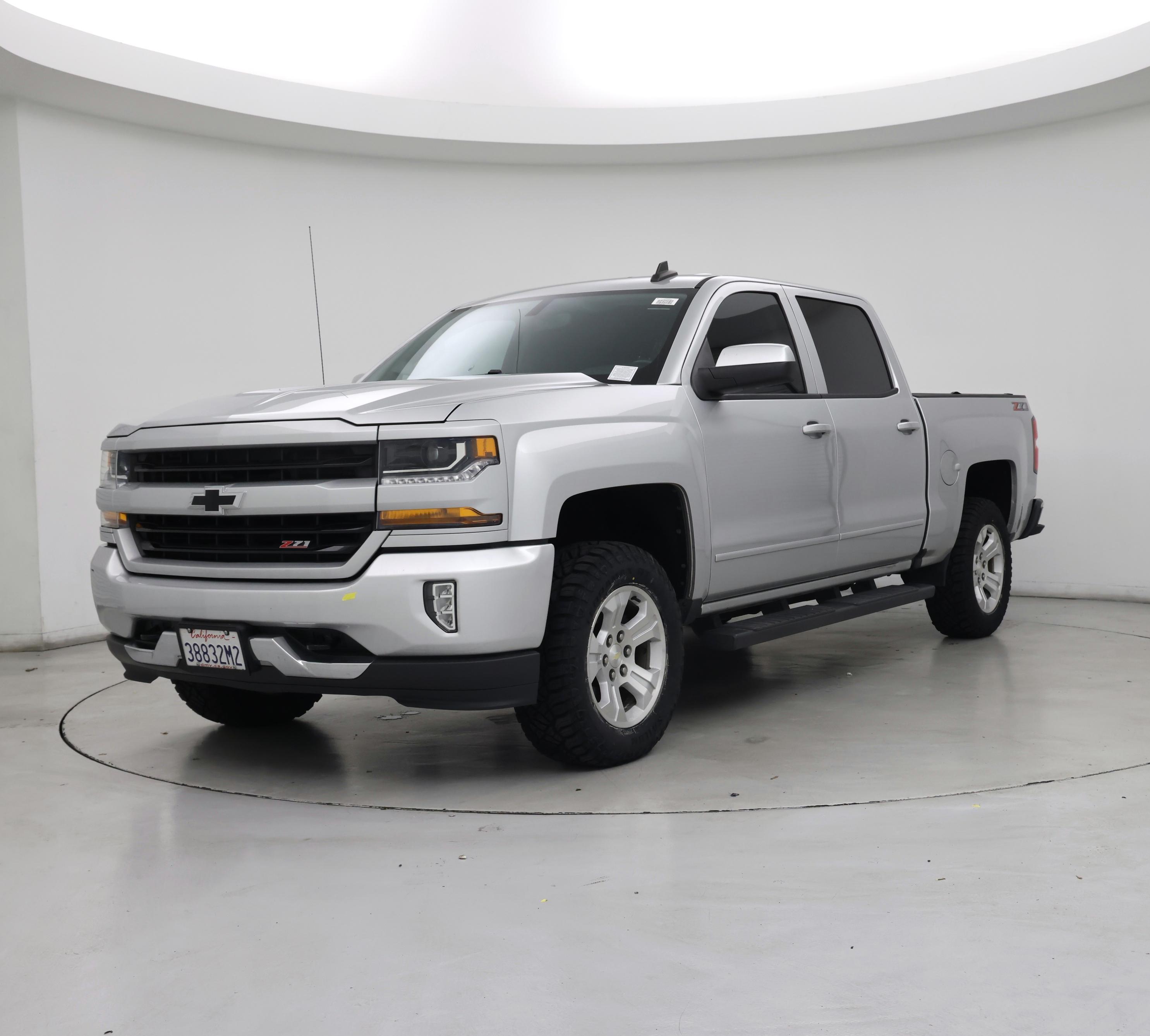 Thumbnail: 2018 Chevrolet Silverado 1500 - 4