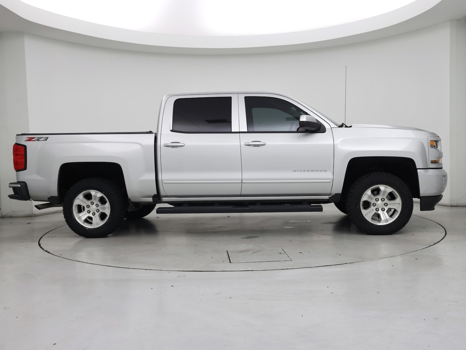 2018 Chevrolet Silverado 1500 LT Z71 - Photo 8