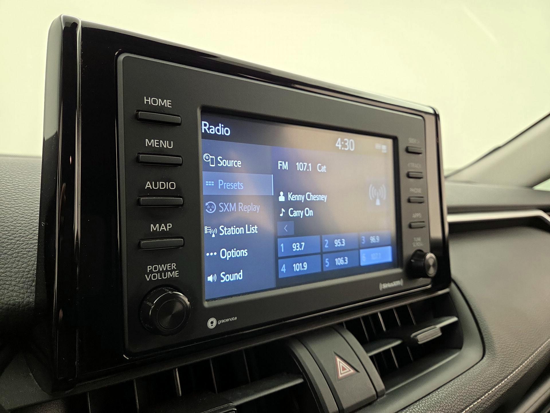 Thumbnail: 2021 Toyota RAV4 - 15