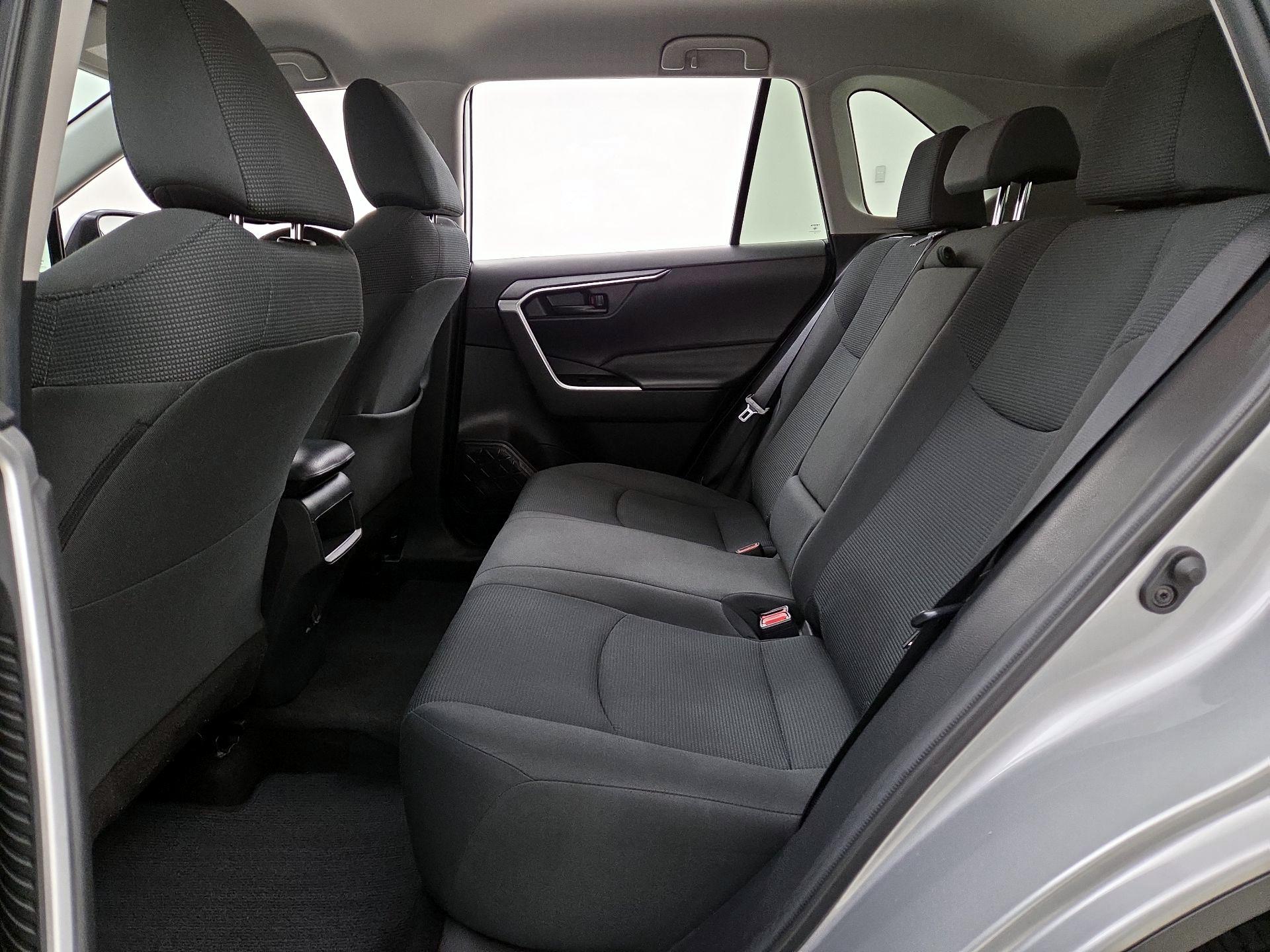 Thumbnail: 2021 Toyota RAV4 - 19