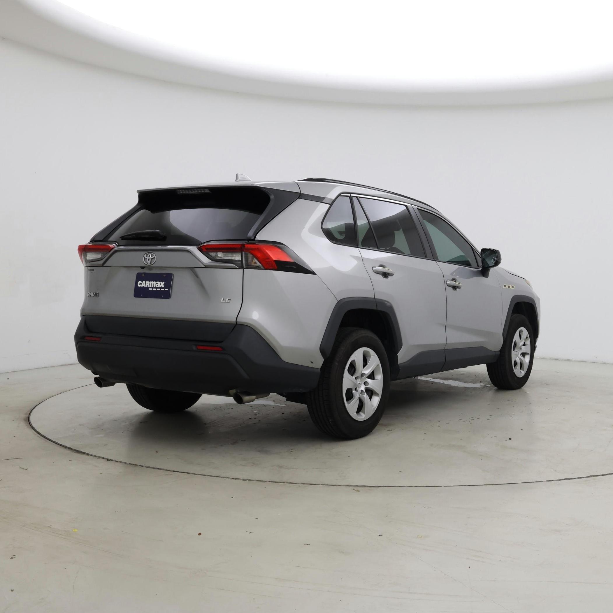 Thumbnail: 2021 Toyota RAV4 - 8