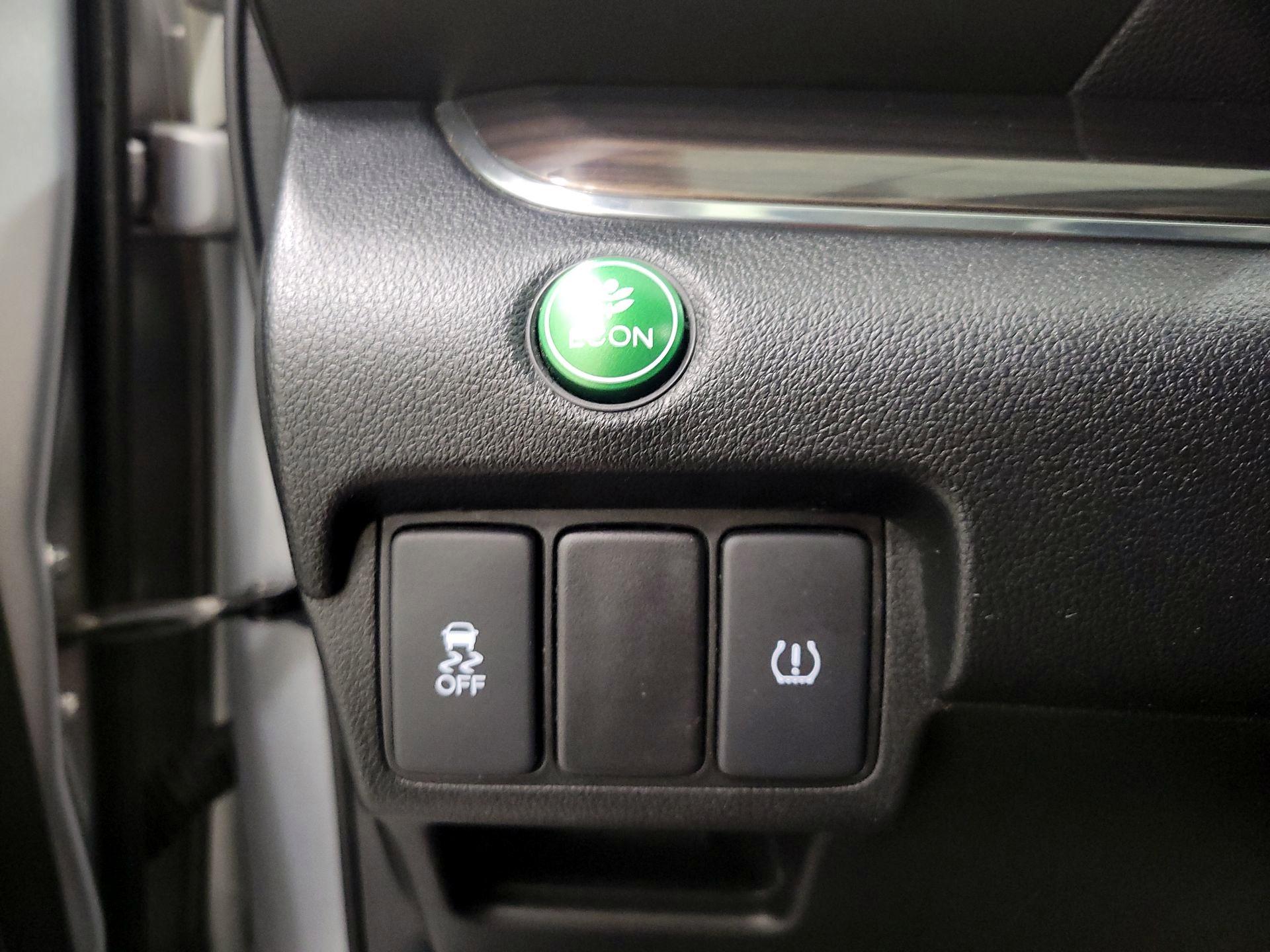 Thumbnail: 2015 Honda CR-V - 13