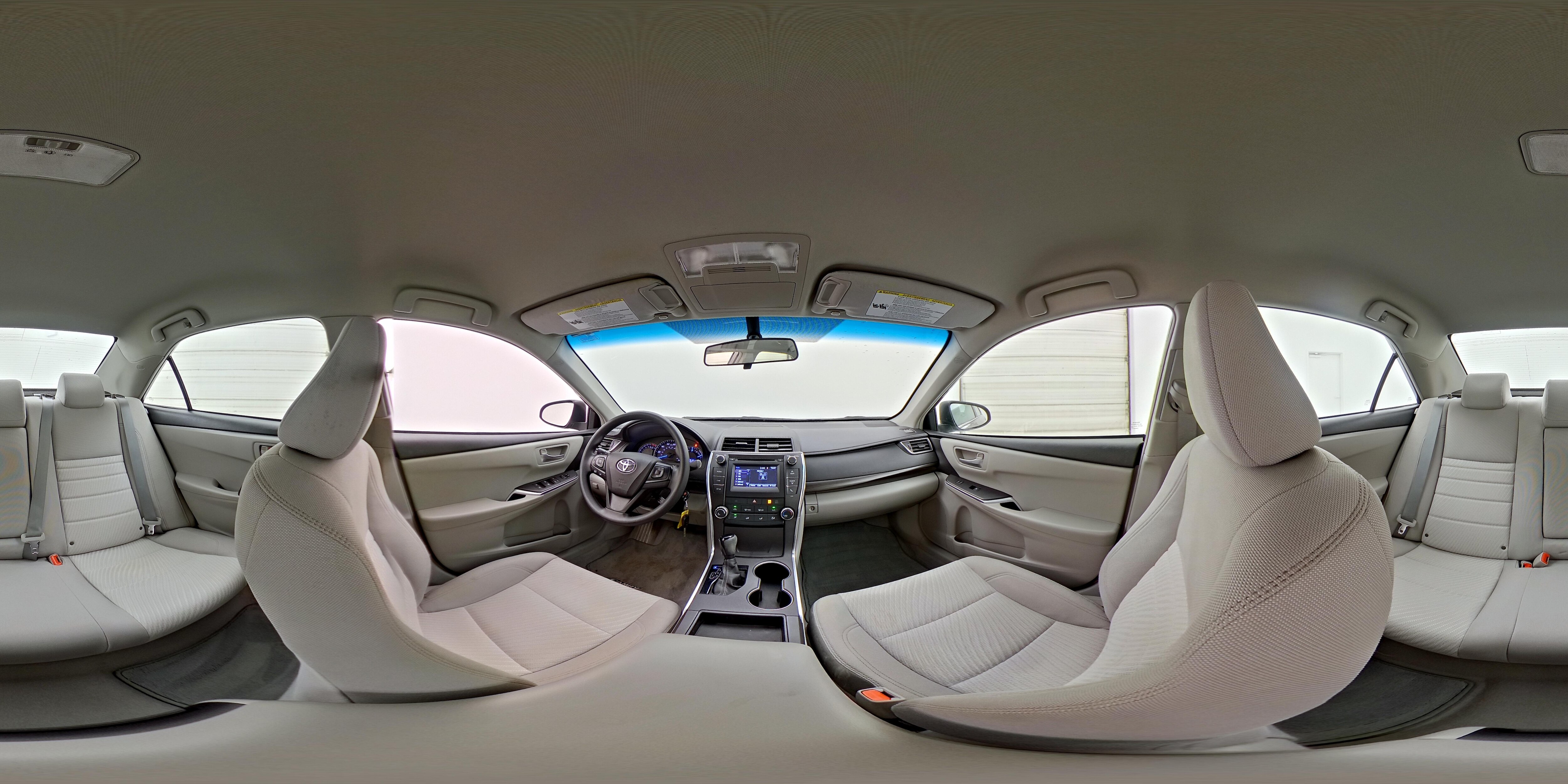 2015 Toyota Camry SE - Photo 20