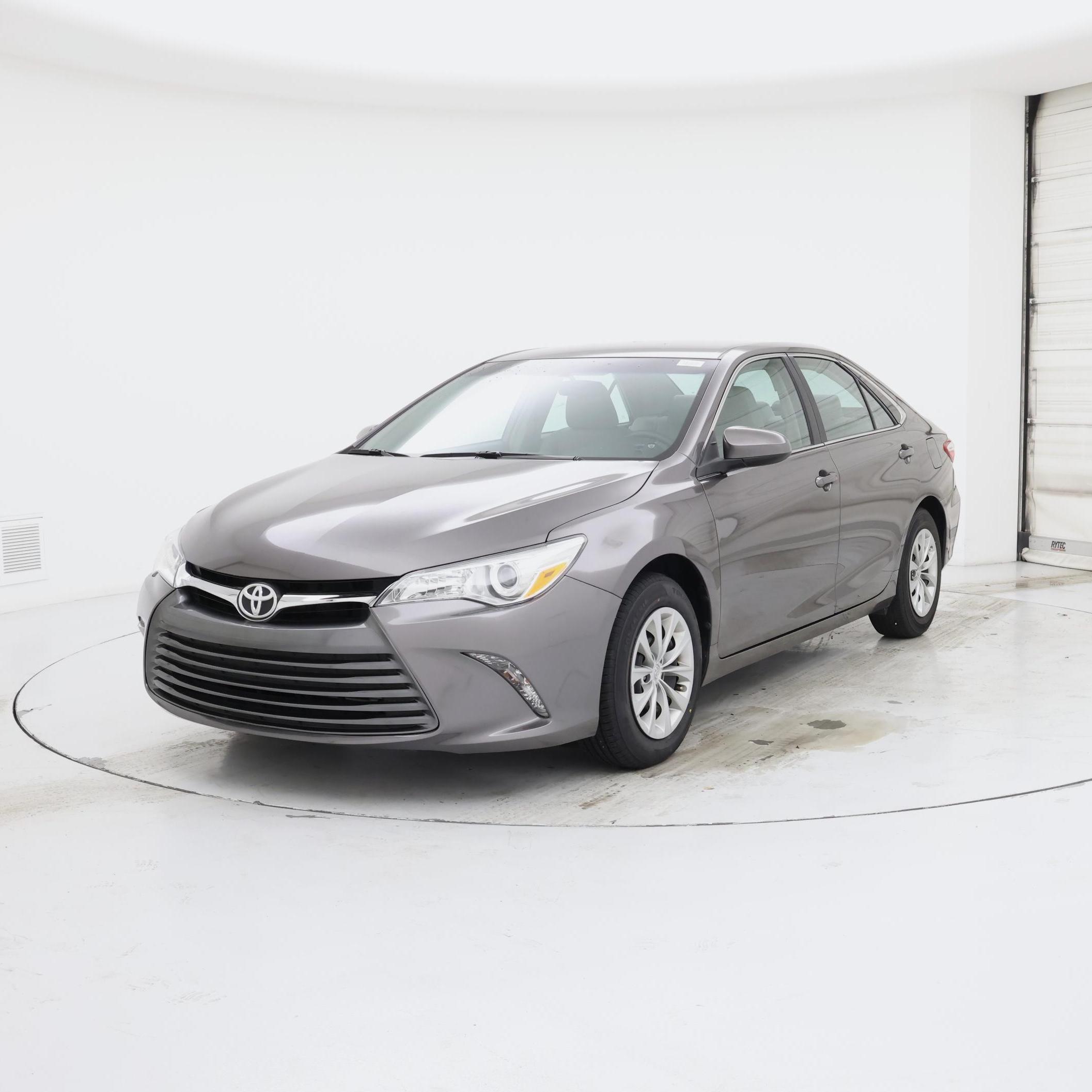 Thumbnail: 2015 Toyota Camry - 4