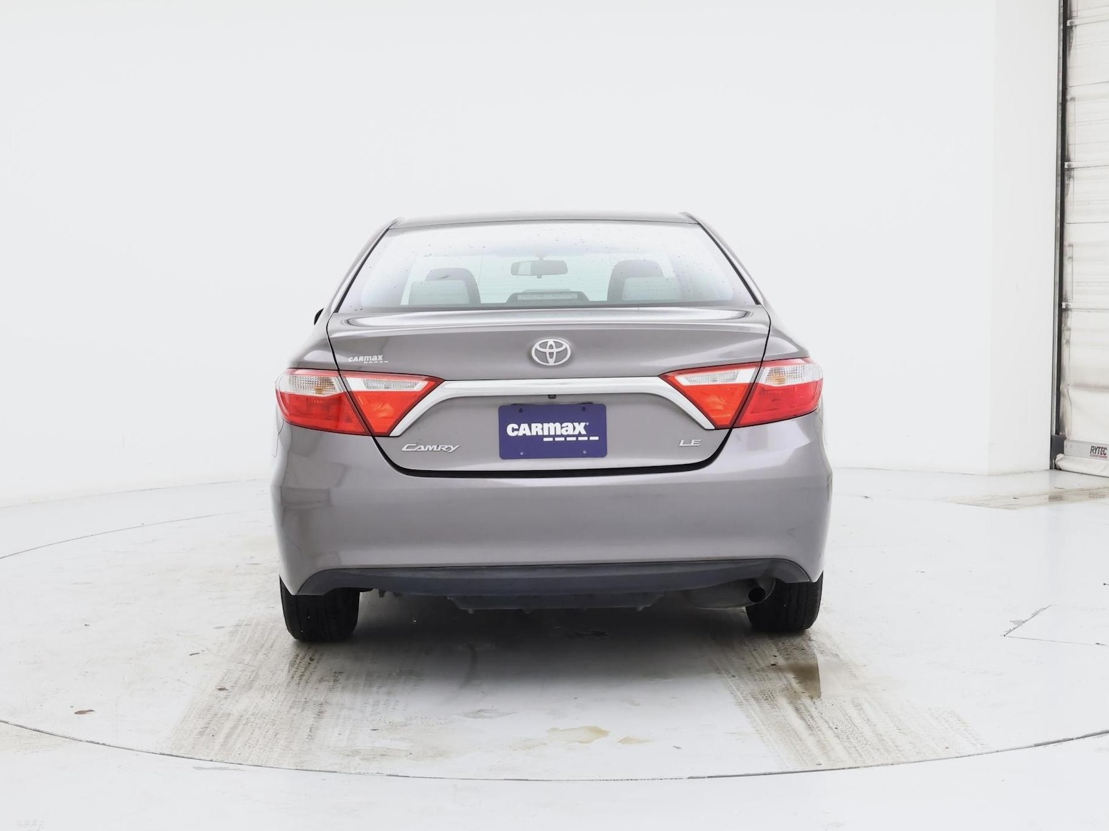 2015 Toyota Camry SE - Photo 7