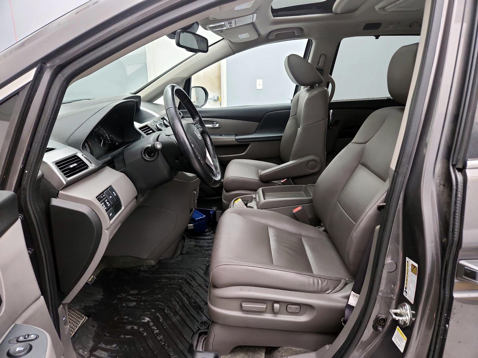 Thumbnail: 2015 Honda Odyssey - 11