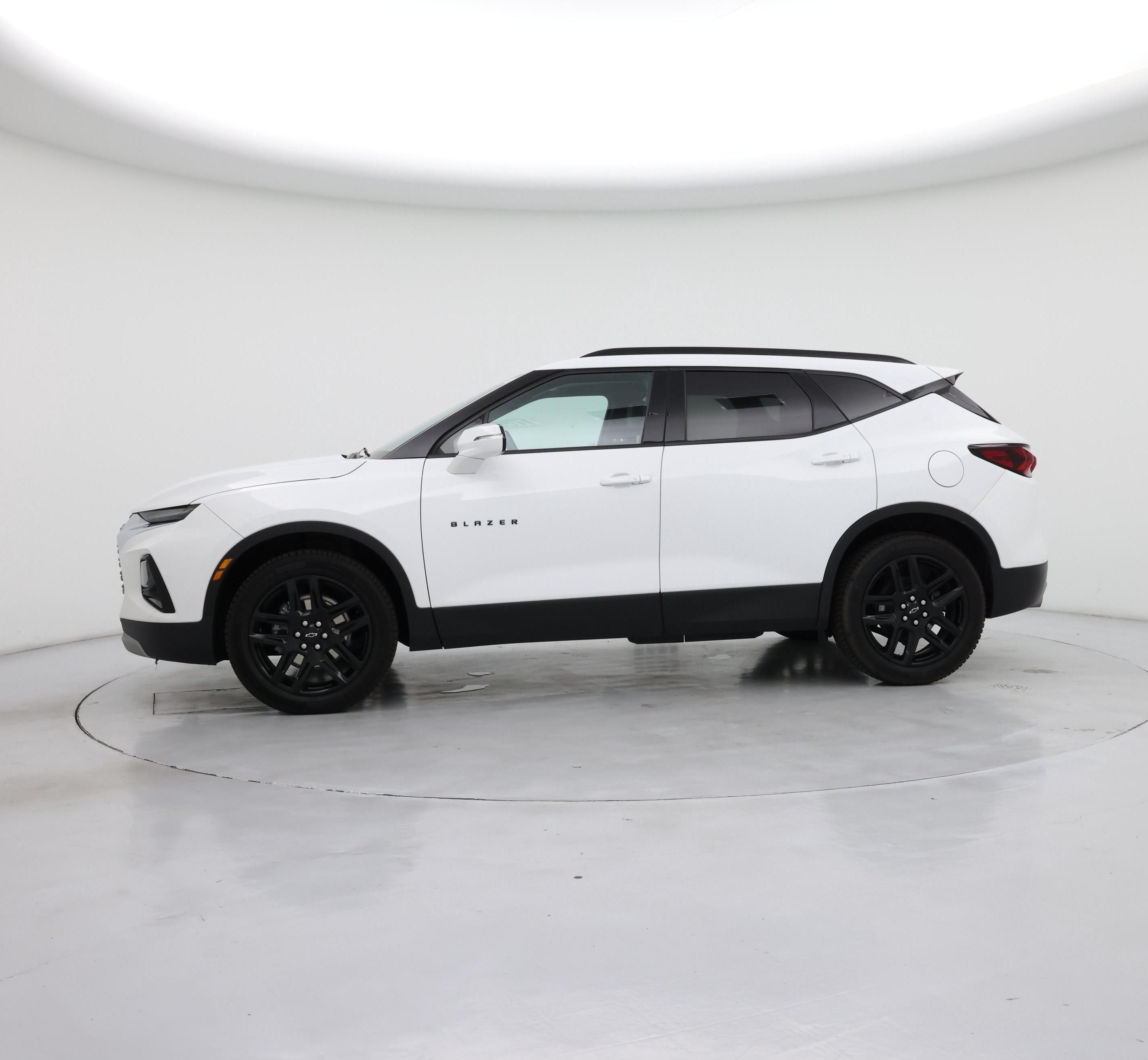 Thumbnail: 2022 Chevrolet Blazer - 3