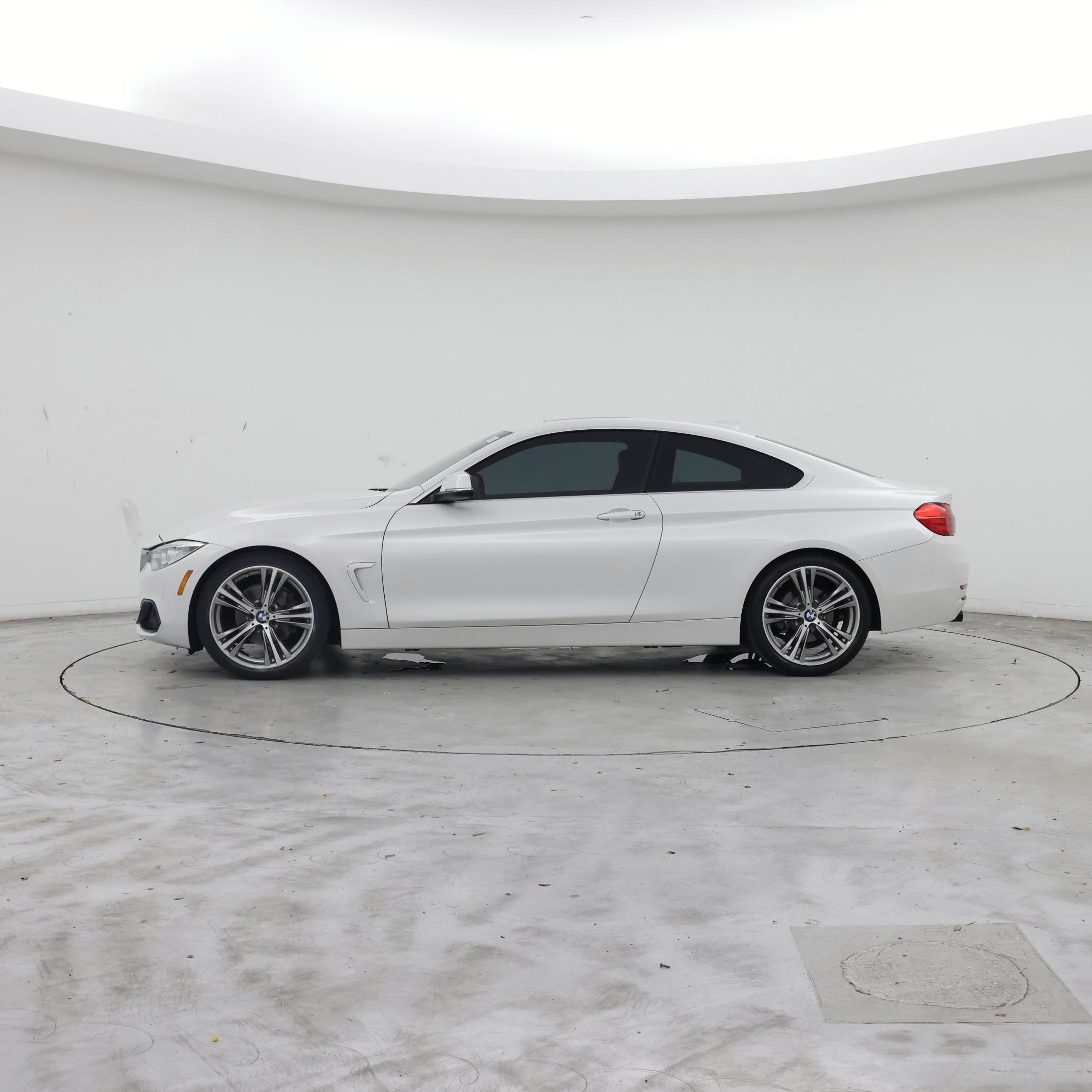 Thumbnail: 2016 BMW 4 Series - 3