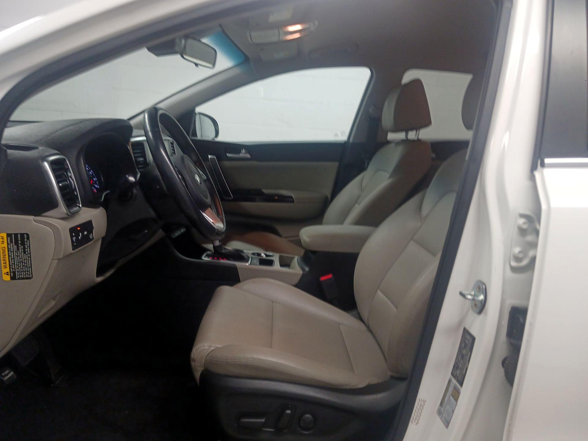 Thumbnail: 2021 Kia Sportage - 11