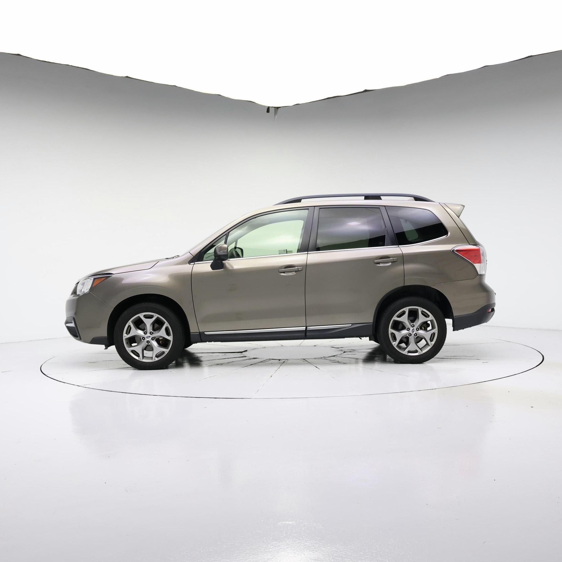 Thumbnail: 2017 Subaru Forester - 3