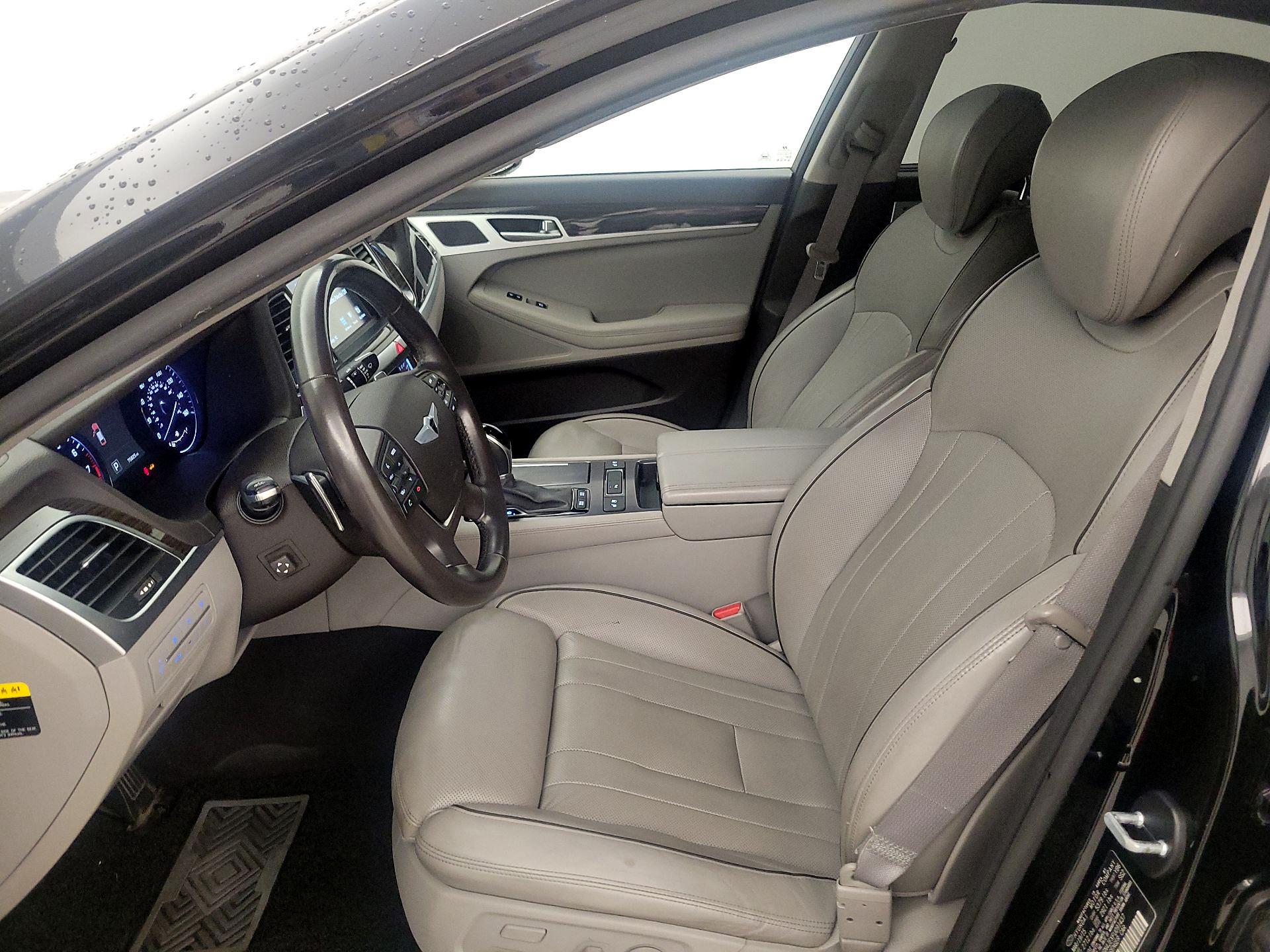 Thumbnail: 2015 Hyundai Genesis - 11