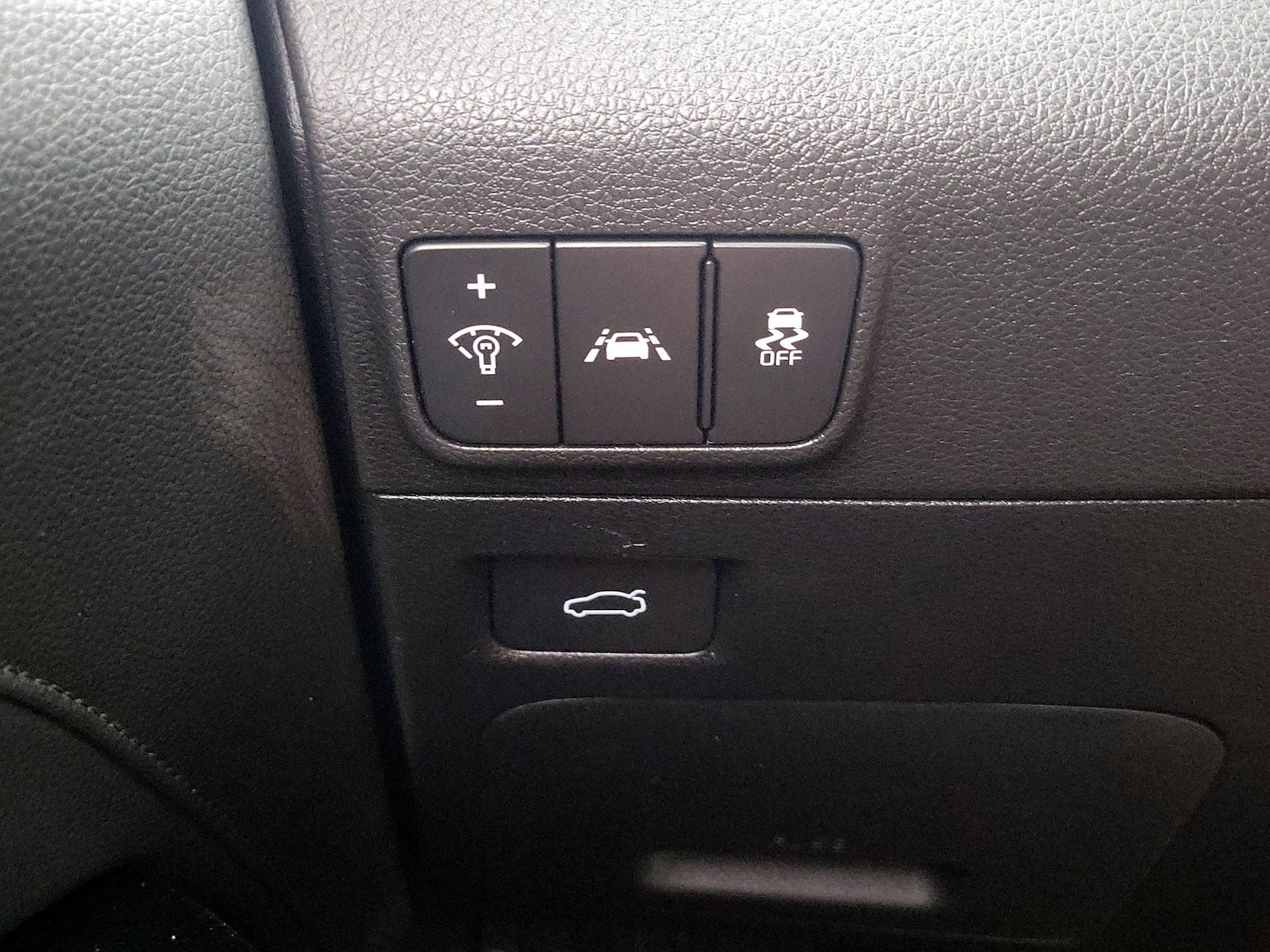 2021 Kia K5 EX - Photo 14