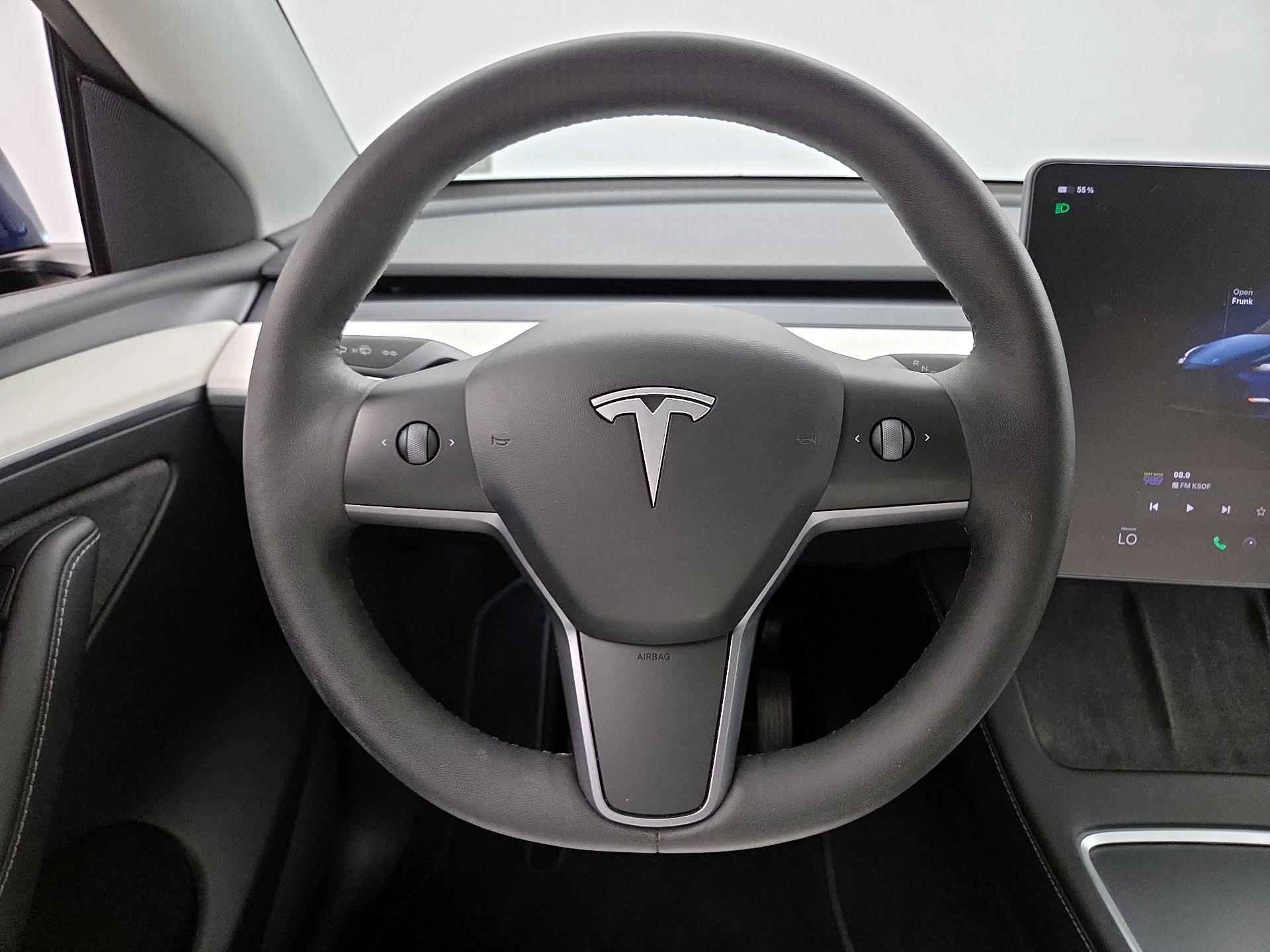 Thumbnail: 2023 Tesla Model Y - 10
