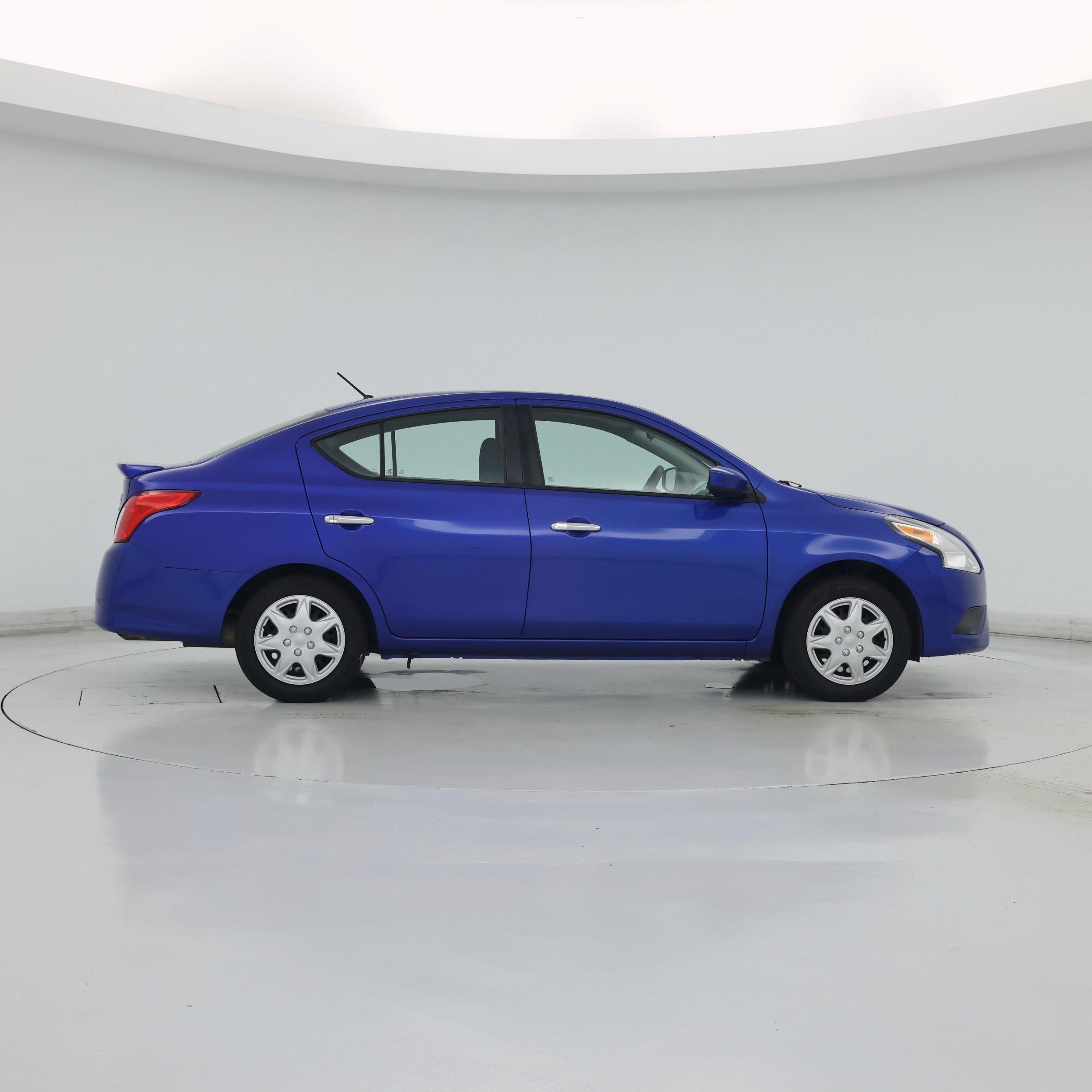 Thumbnail: 2017 Nissan Versa - 7