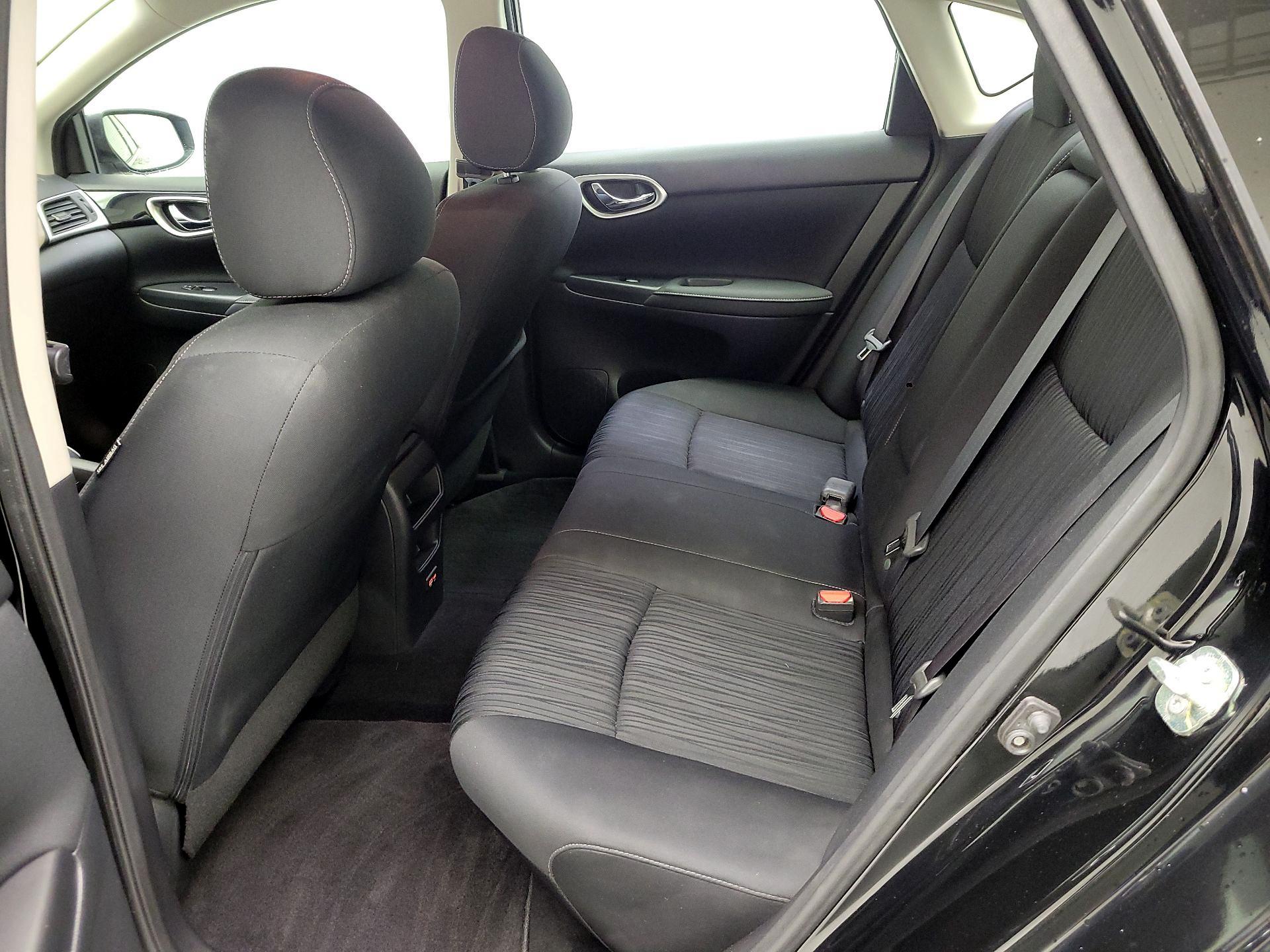 Thumbnail: 2019 Nissan Sentra - 19