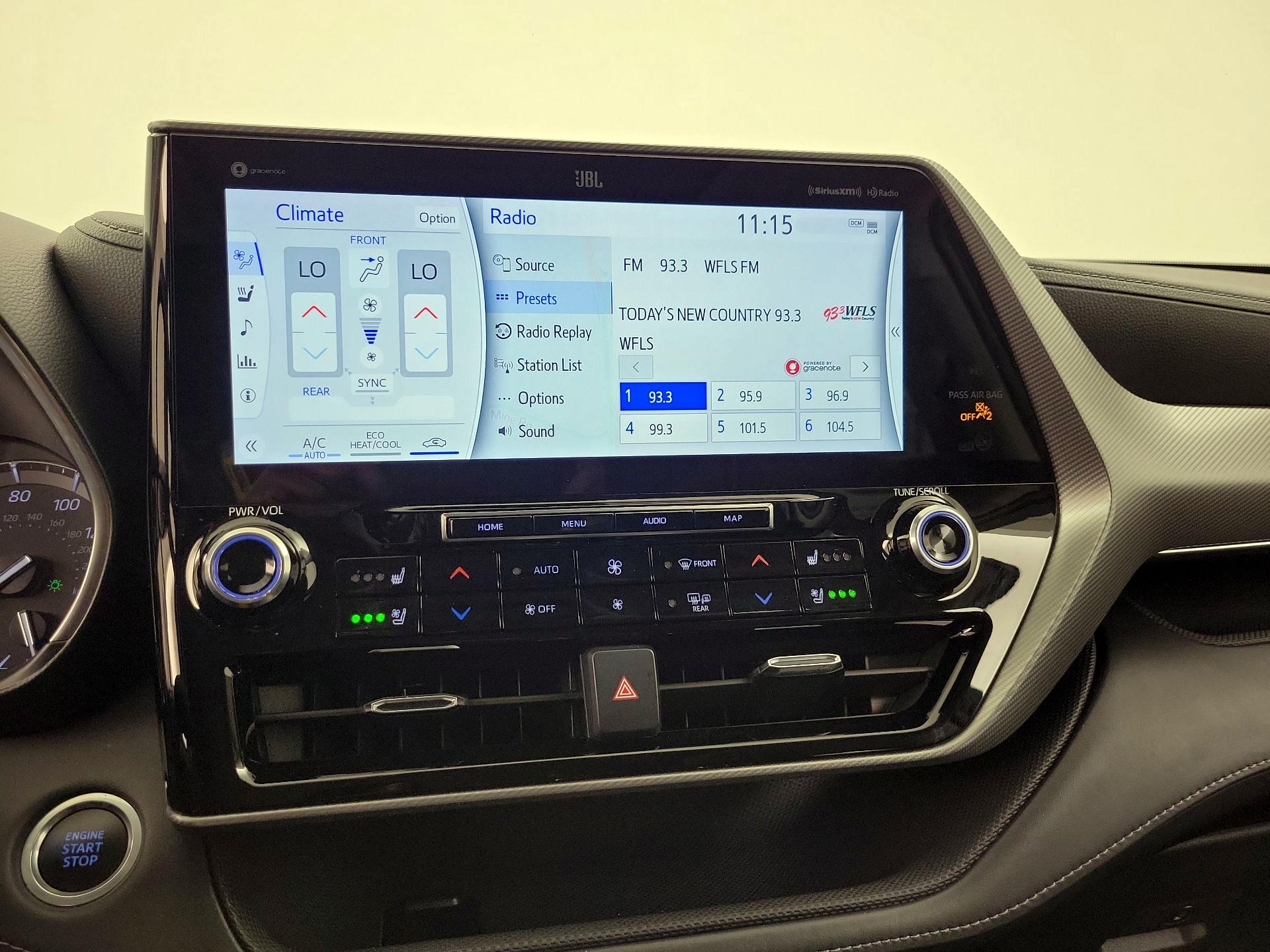 Thumbnail: 2021 Toyota Highlander - 16