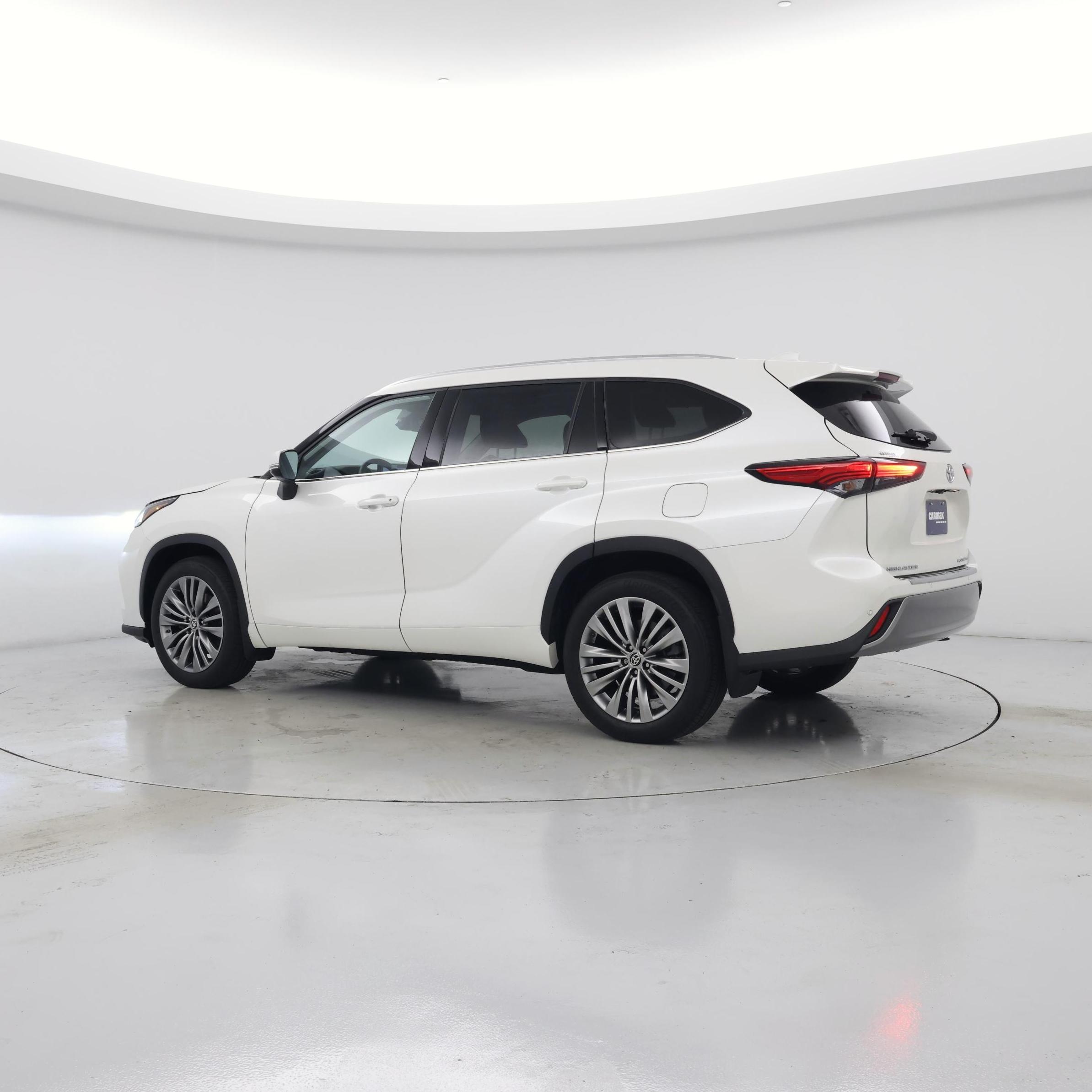 Thumbnail: 2021 Toyota Highlander - 2