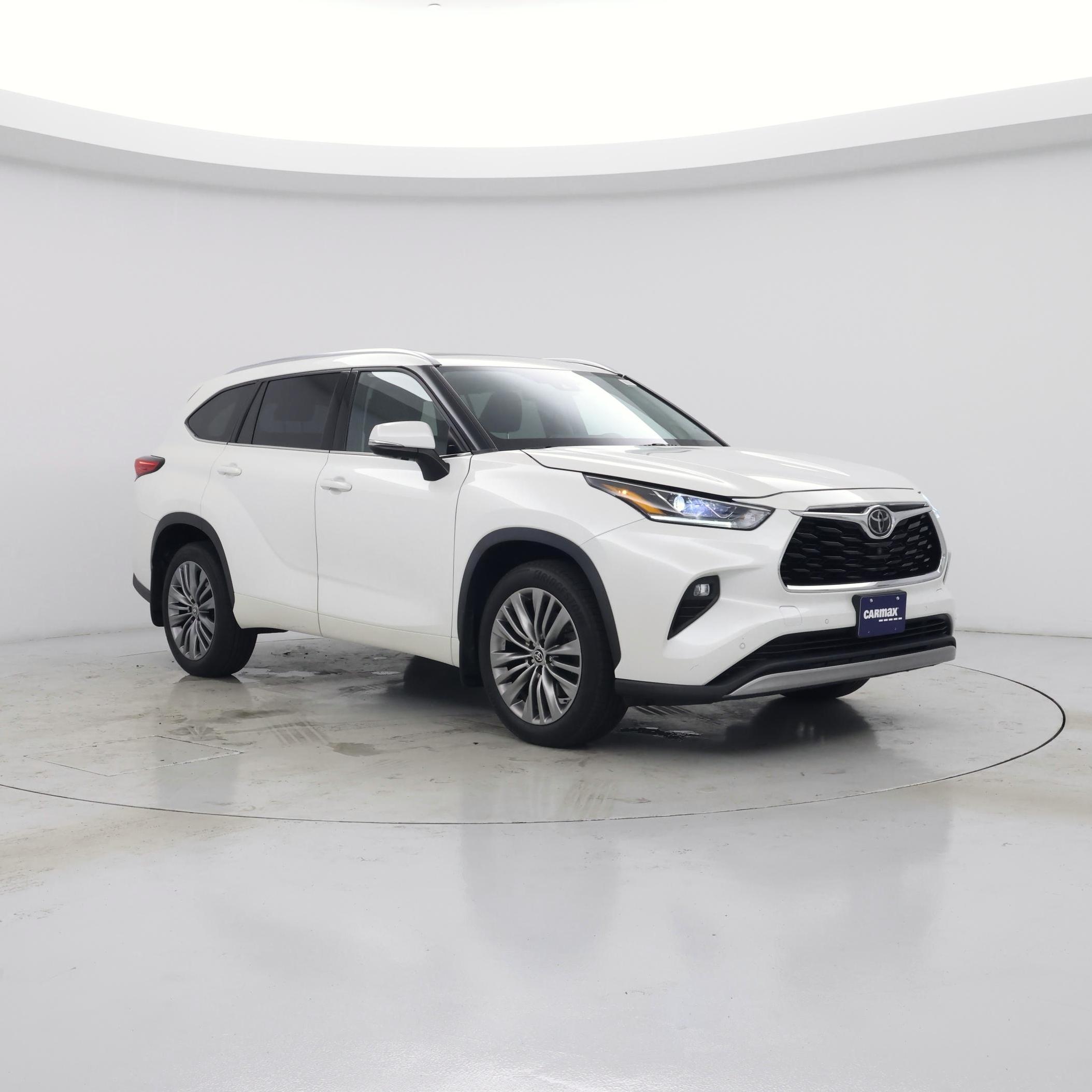 Thumbnail: 2021 Toyota Highlander - 7