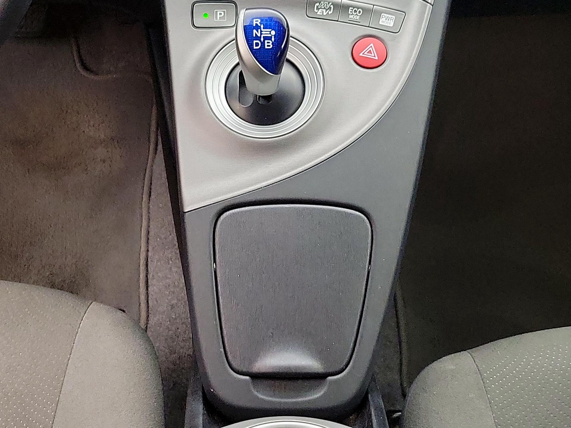 Thumbnail: 2014 Toyota Prius - 17