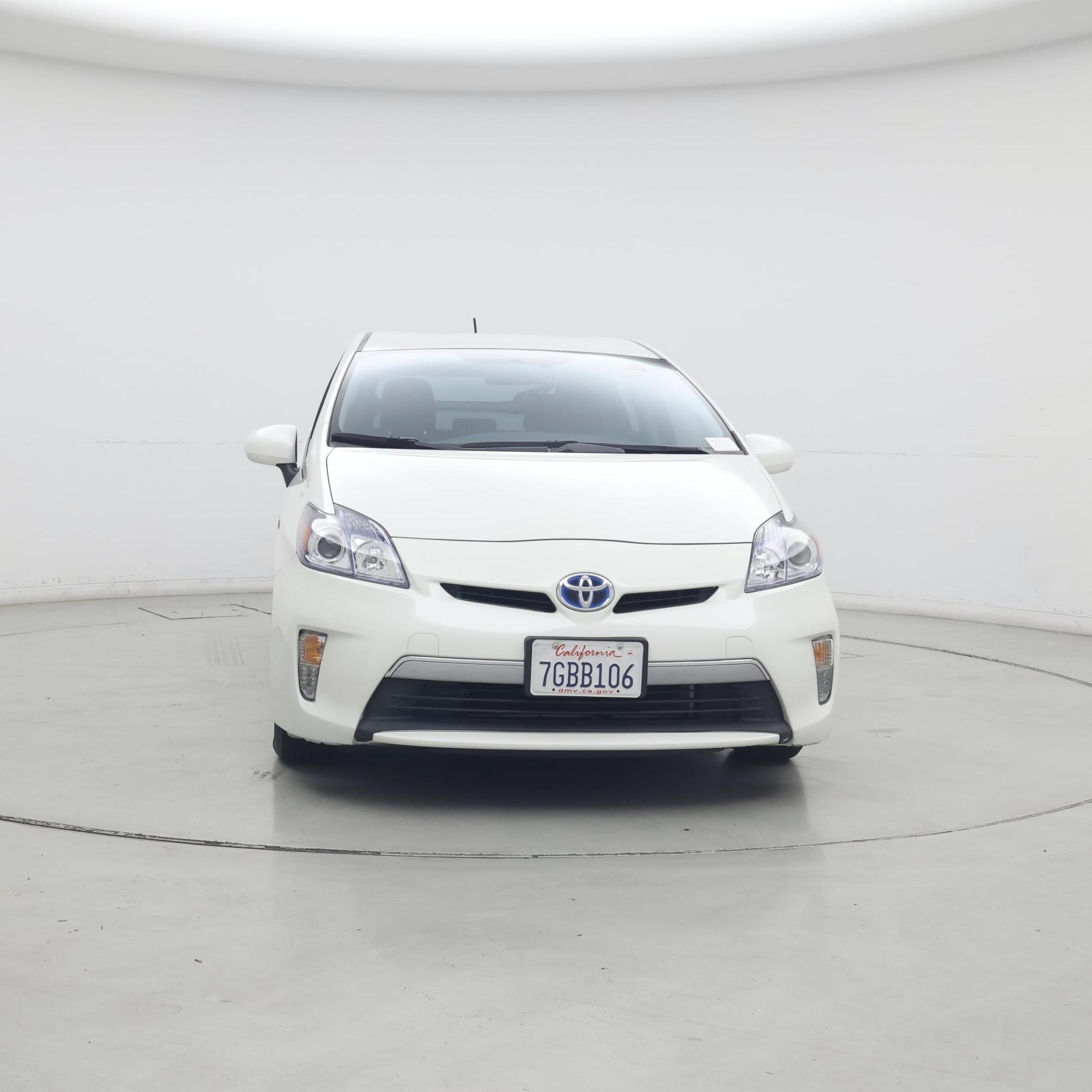 Thumbnail: 2014 Toyota Prius - 5