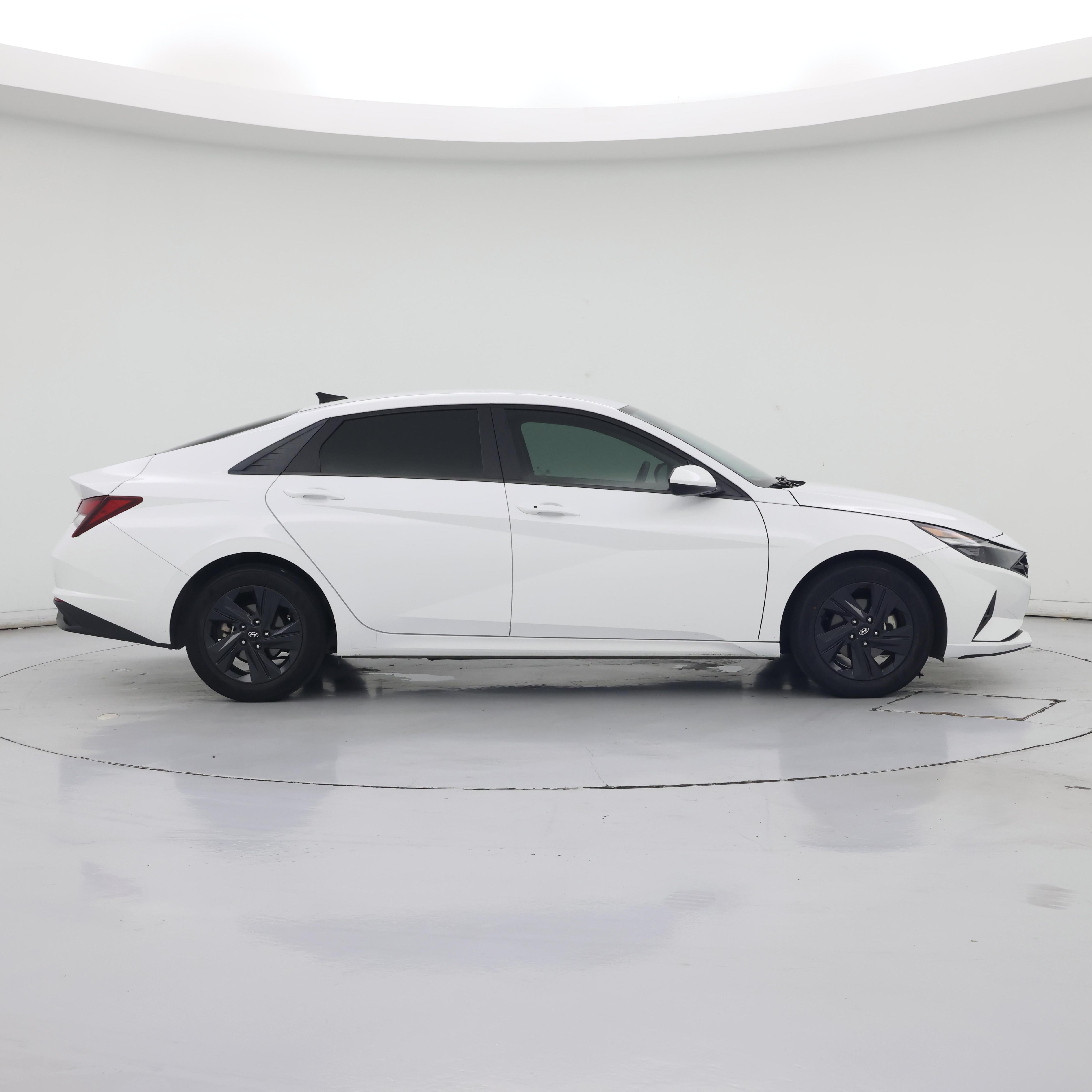 Thumbnail: 2023 Hyundai Elantra - 7