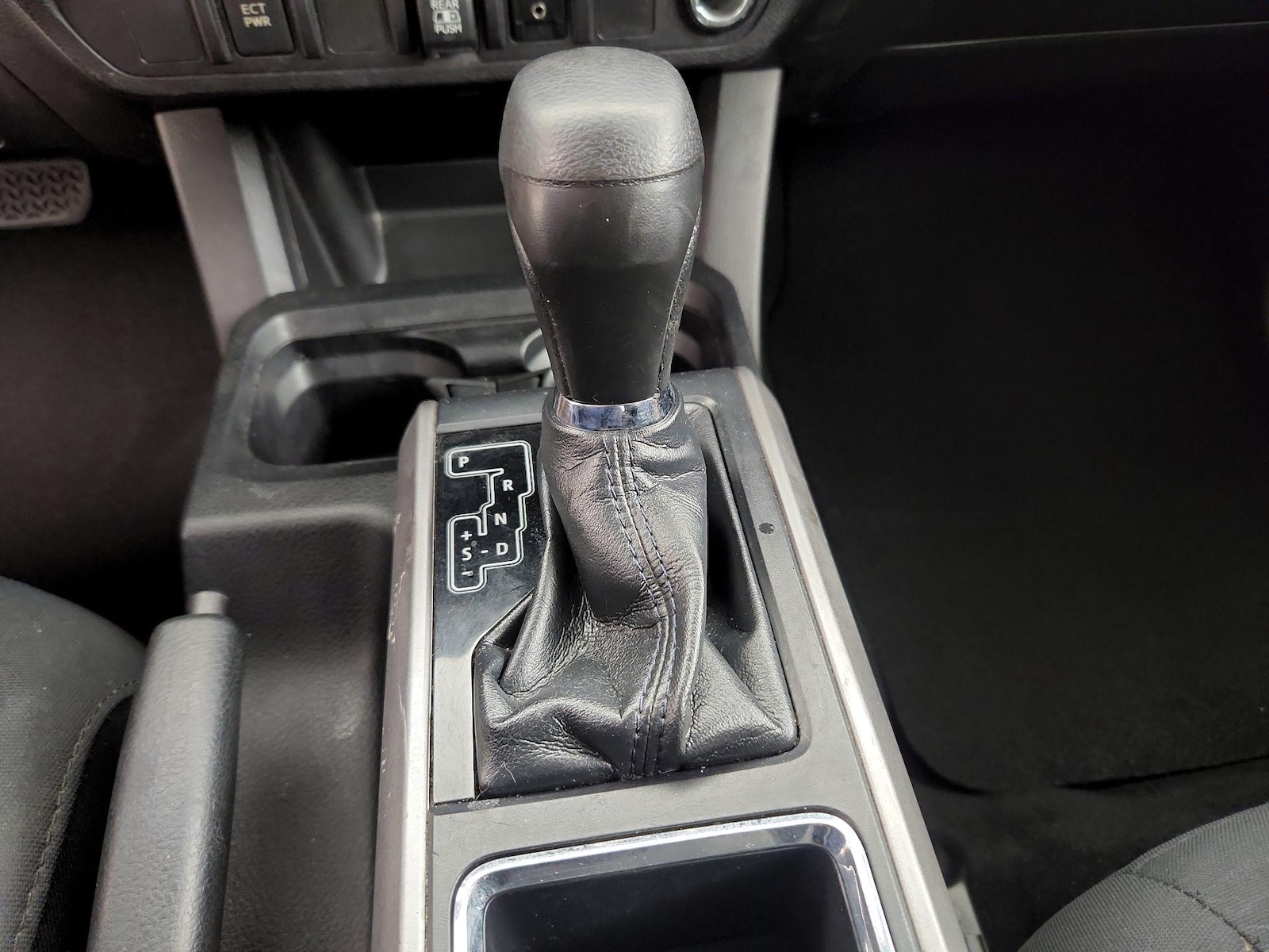 2019 Toyota Tacoma SR5 - Photo 18