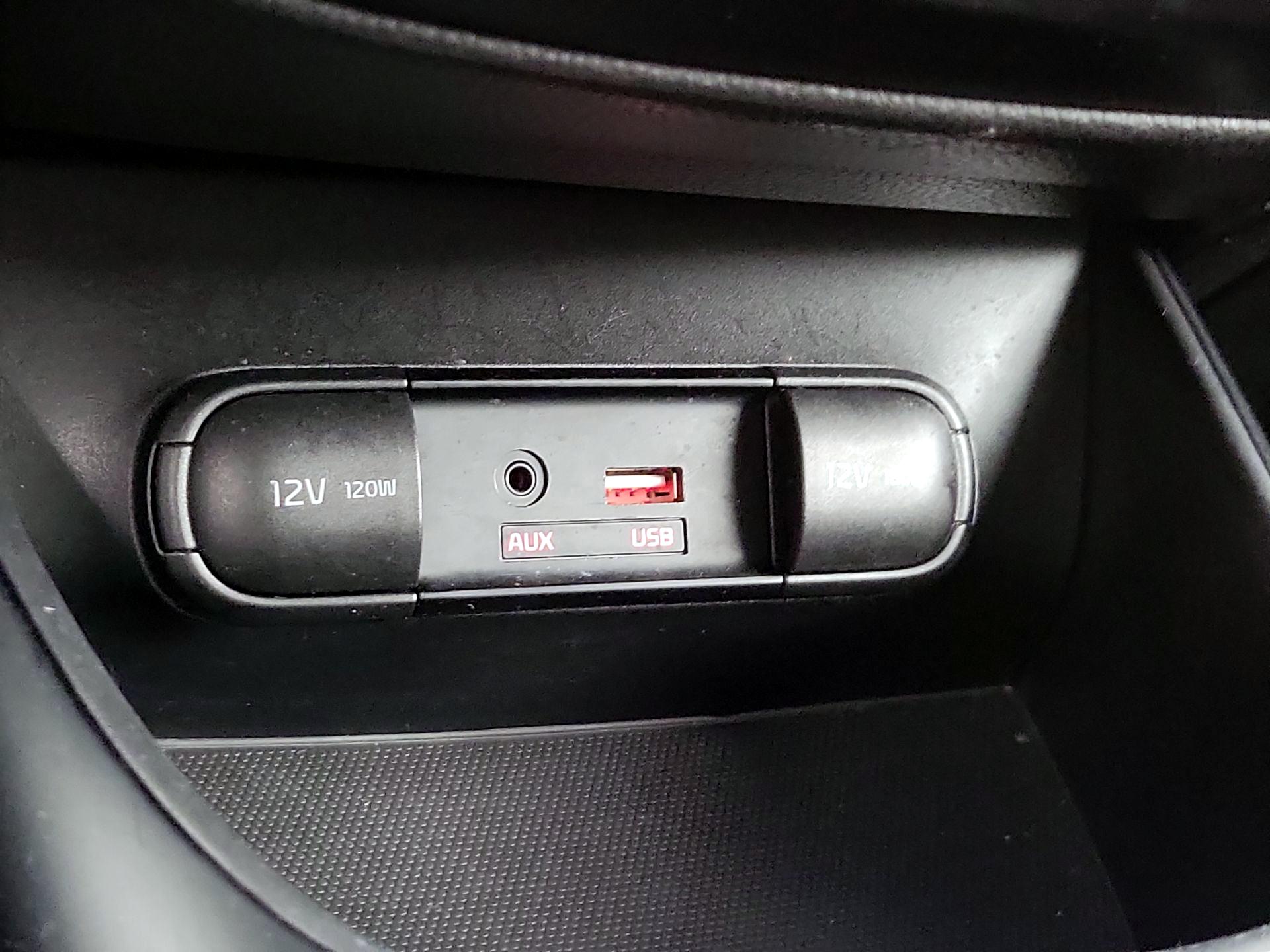 Thumbnail: 2016 Kia Soul - 18